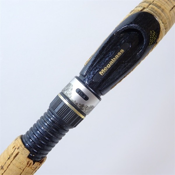 megabass Destroyer HT800X + KF1-61XS Cond/C