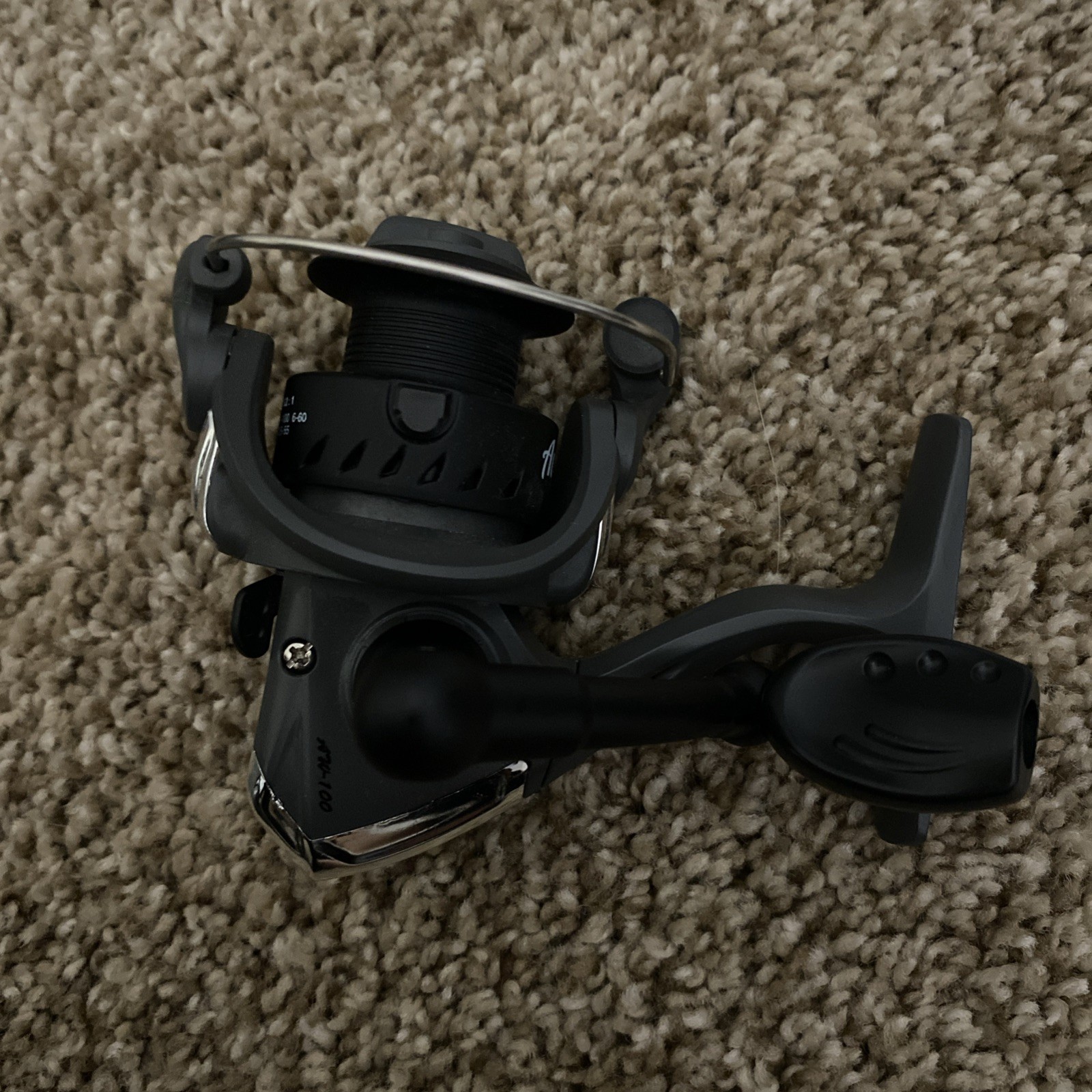 Aventik Spinning Reel – Model AW-100 – NEW