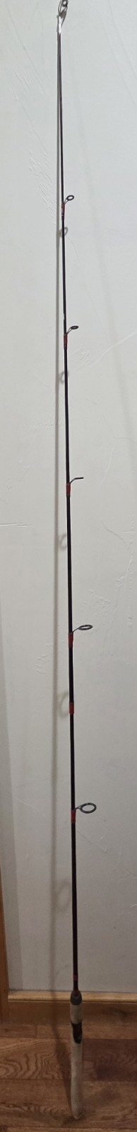 Bass Pro Shops 7’0″ TS Tourney Special IM7 Graphite 2 Piece Spinning Rod Med/Hvy