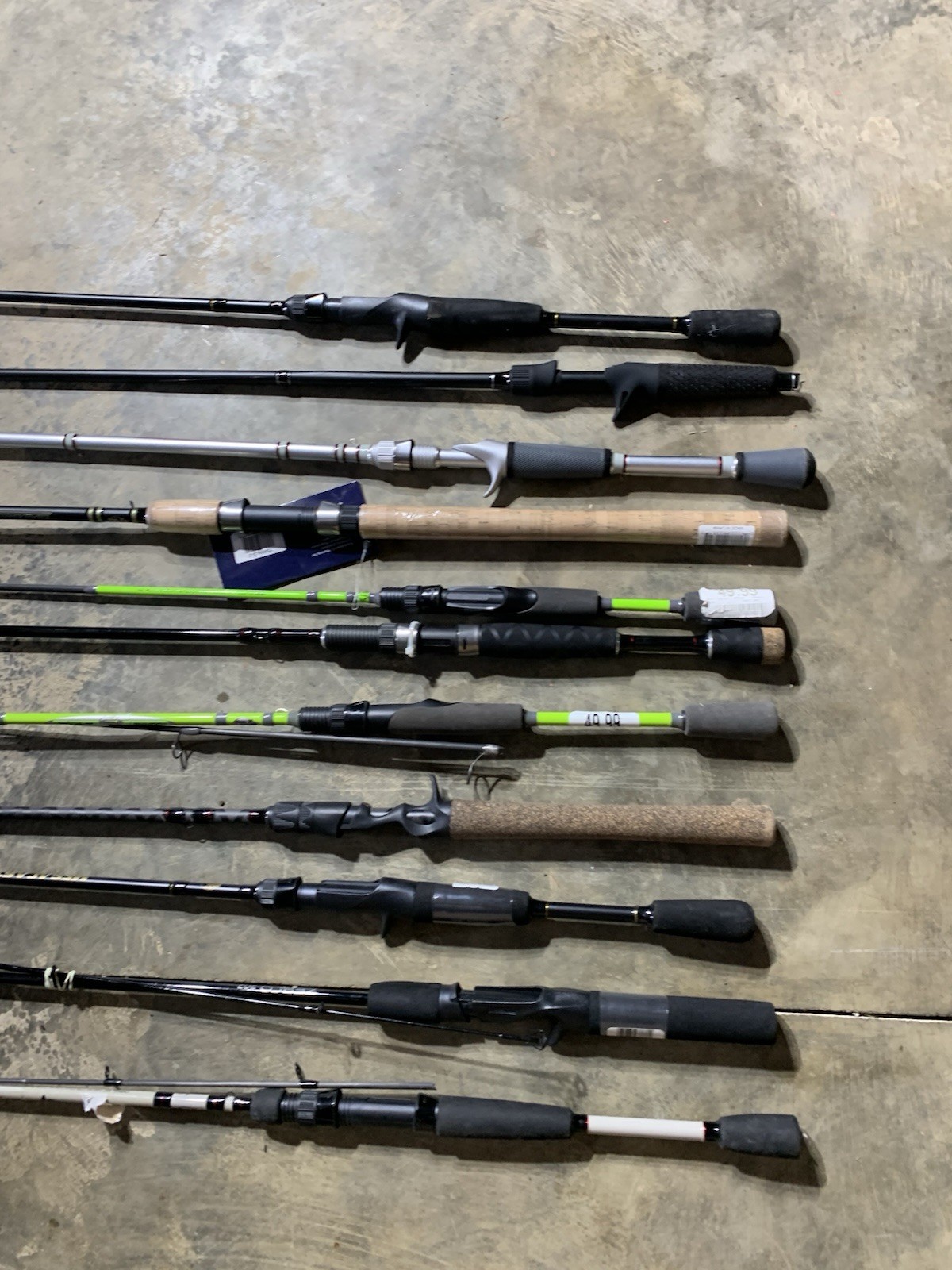 LOT OF 10 BASS PRO SHOP, Lews, Berkley FISHING RODS (BROKEN)