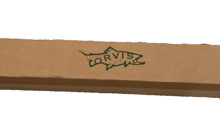 New Orvis Recon Saltwater Fly Fishing Rod 9 Feet 8 WT 4 Pieces with Bag & Case