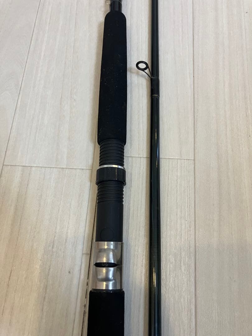 Cracker Jack 110 ML Bass Rod 3.3m 14-42g 2-Piece Carbon Fiberglass