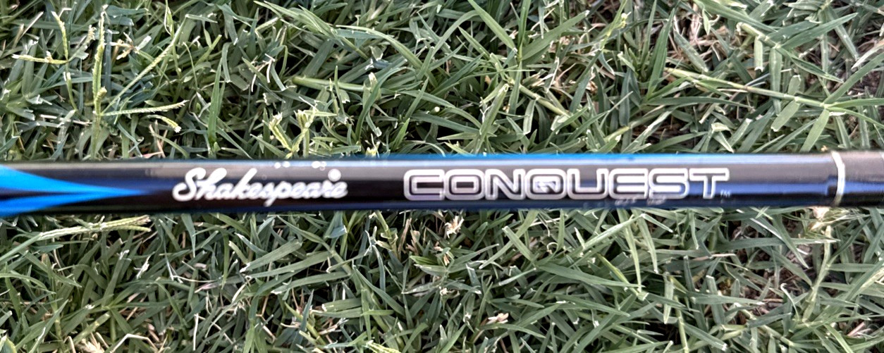 Shakespeare Conquest 2 Piece Fishing Rod 6’0” (6-12 lb) Medium CONSC 60 2M
