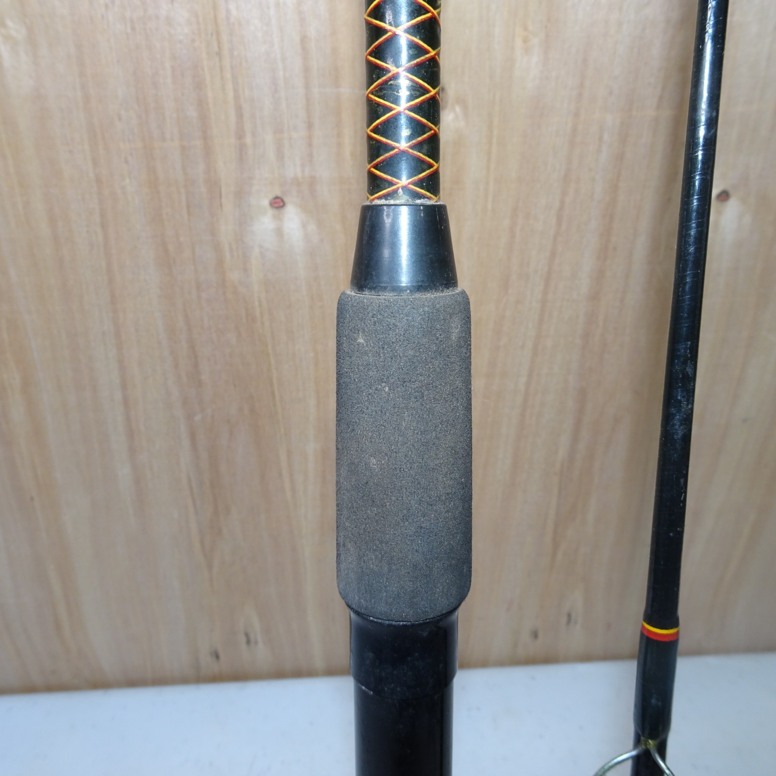 Shakespeare Ugly Stick Graphite 6’6″ Action Medium 2 Piece