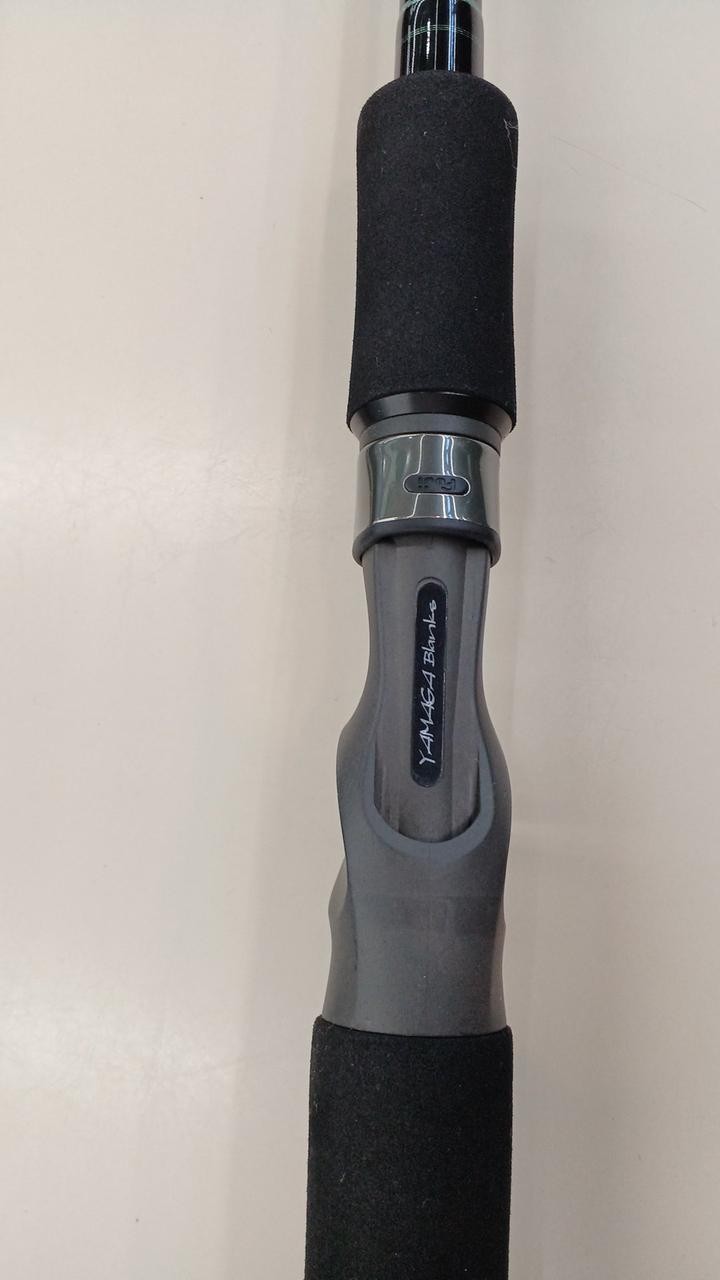 Yamaga Blanks Early105 ERY-105MMH/B Seabass Fishing Rod 10.5ft, 189g, Used
