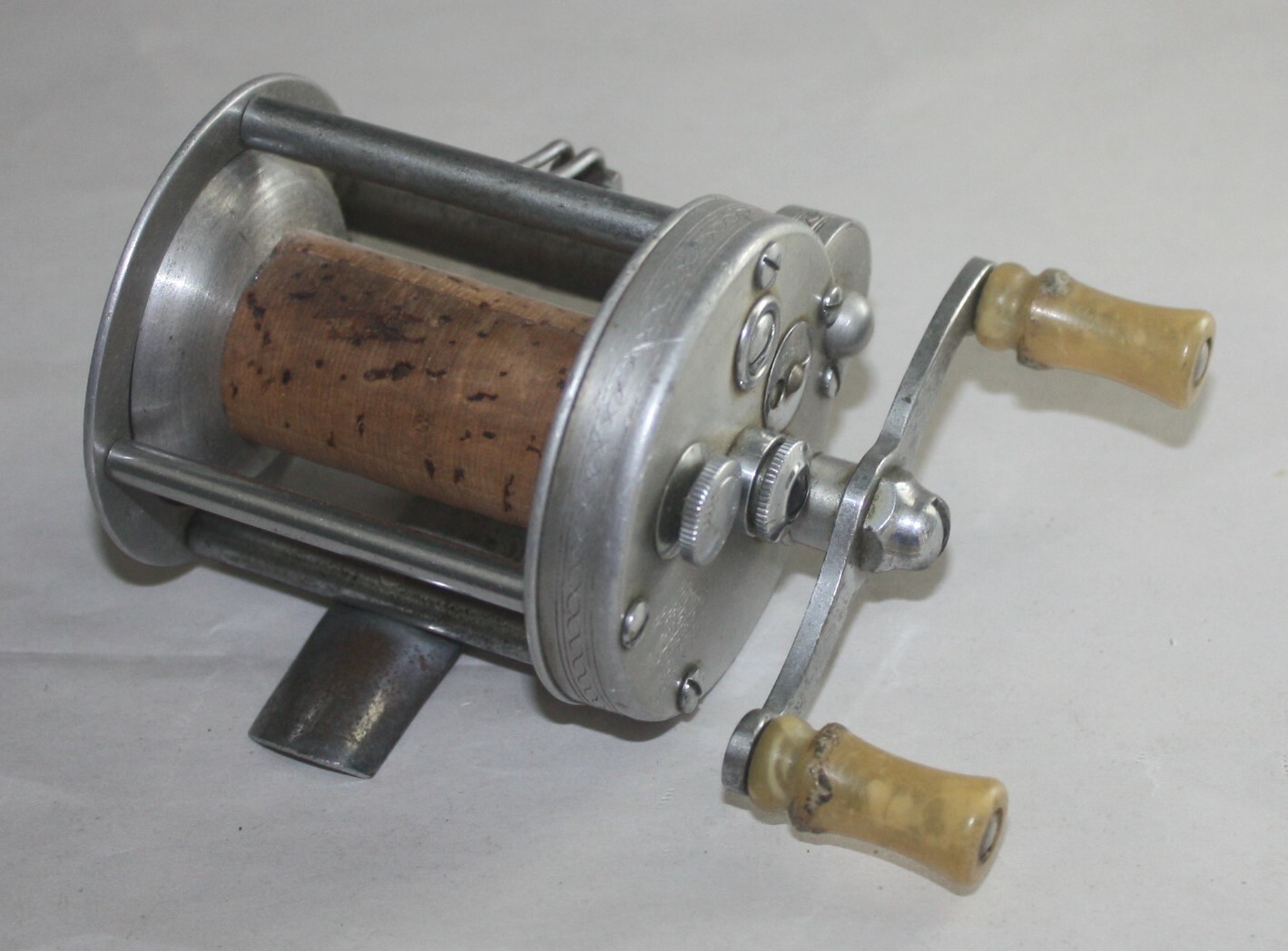 Pflueger – Nobby Fishing Reel, No. 1963
