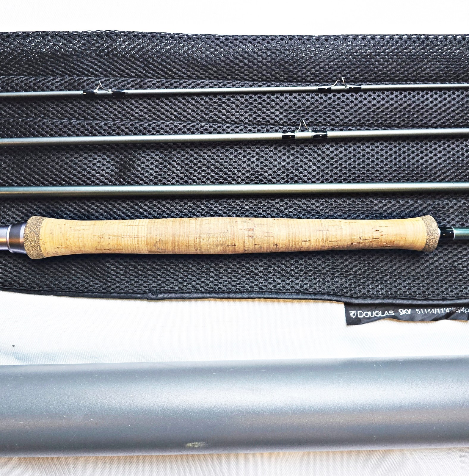 Very Nice Douglas Sky 11 Ft 4 In 5wt 4 Pc Graphite Flyrod In Tube