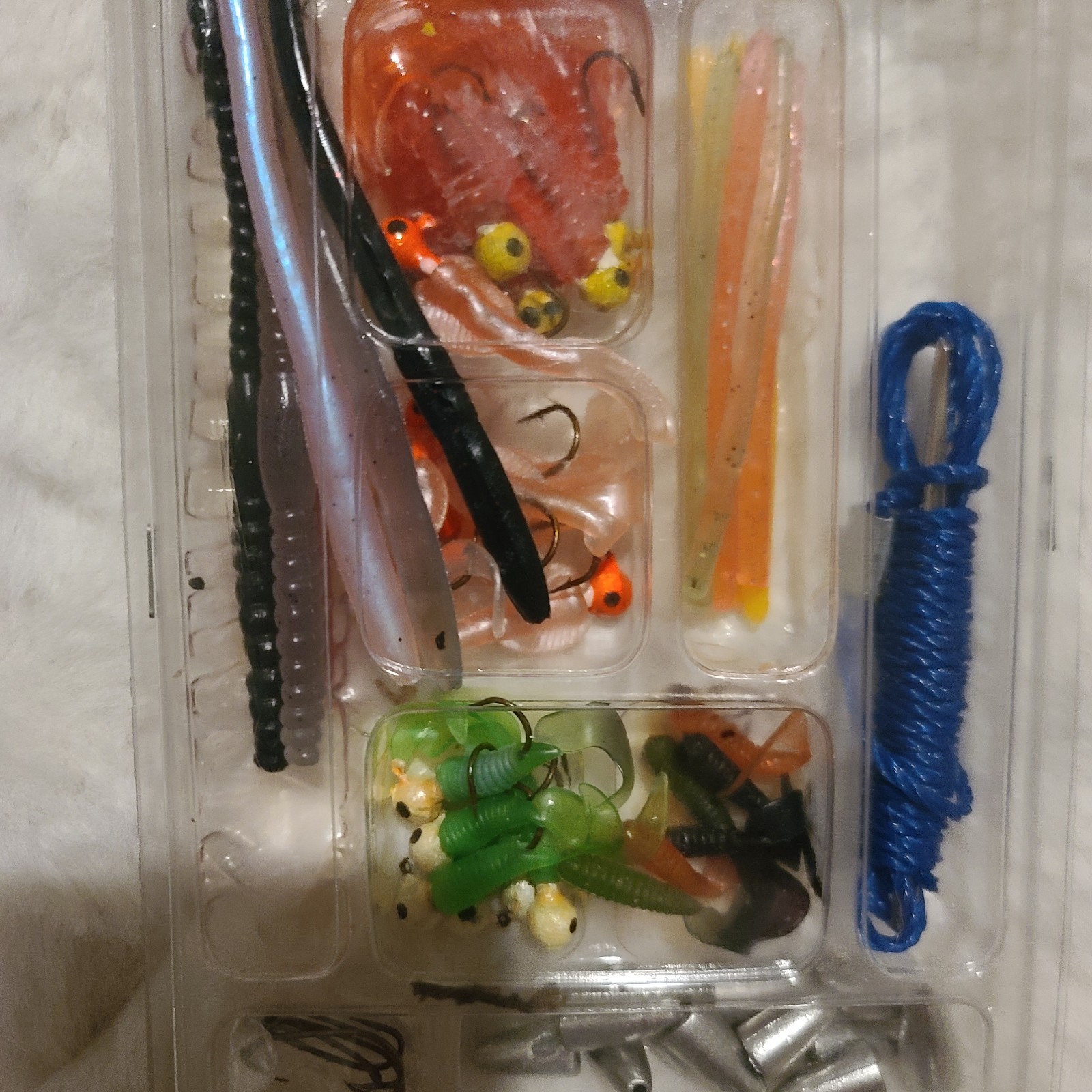 Chuck Woolery Lure Launcher Fishing Pole w/ Bobbers & Tackle Kit Spring Loaded