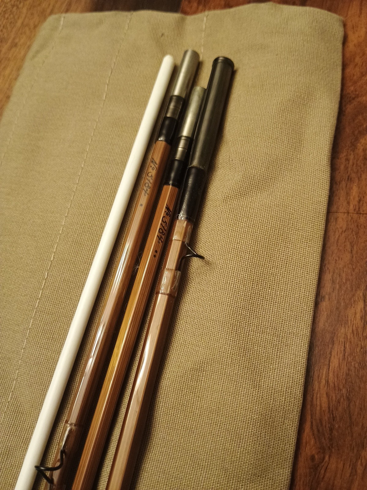 VINTAGE THOMAS & THOMAS BEAVERKILL BAMBOO FLY ROD 8’0” #5 SERIAL #5184 2/2