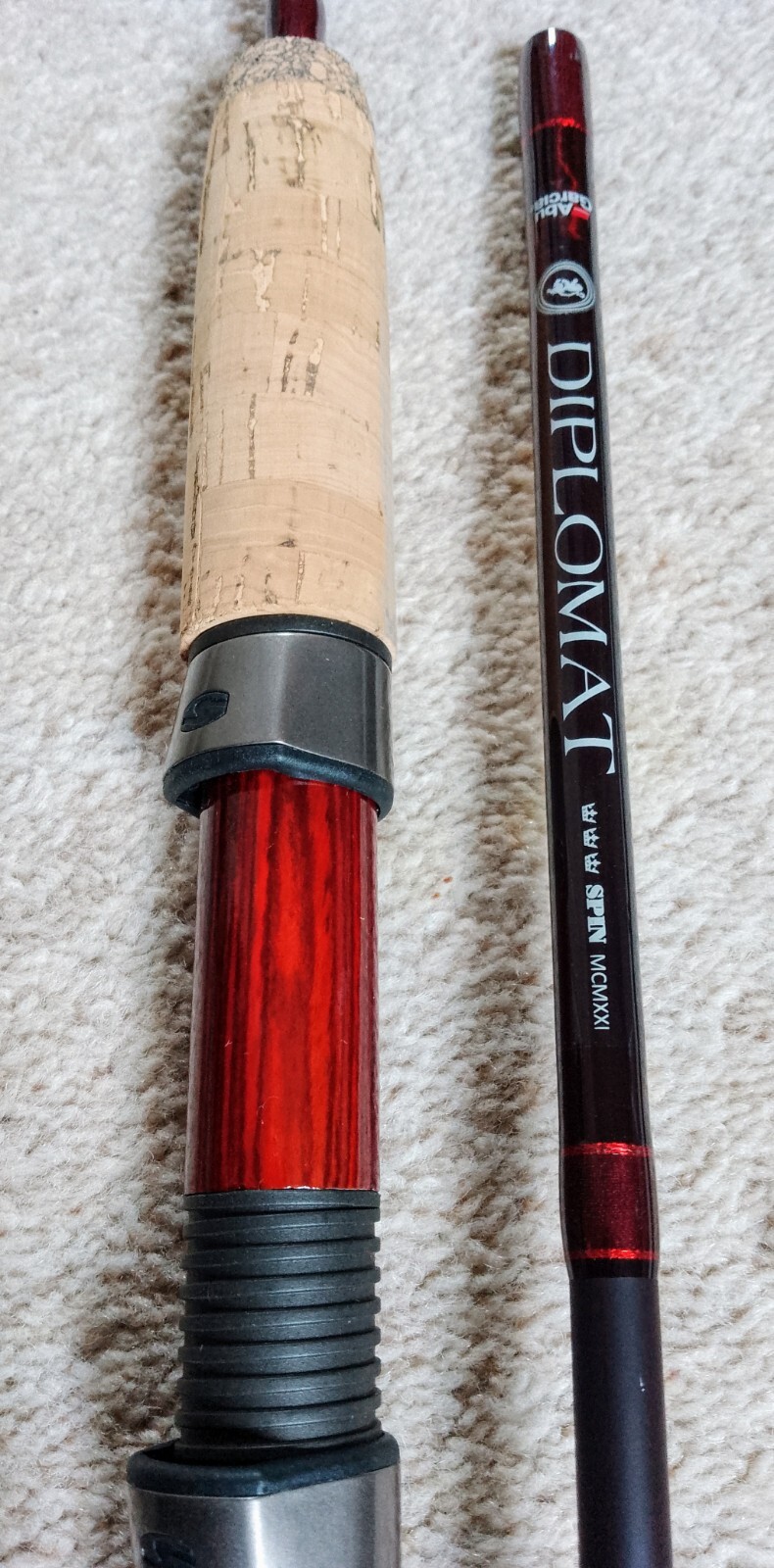 Abu Garcia Diplomat Spin MCMXXI 8ft Fishing Rod 10/25g Mint Unused