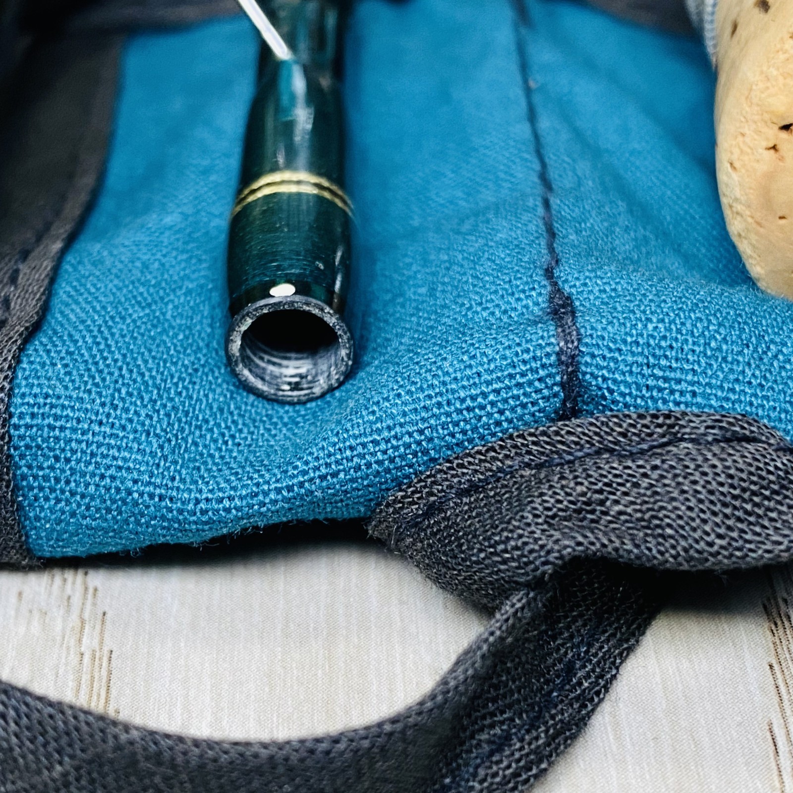 Sage Graphite IV 890 SP+ Fly Rod. 9 8wt. W/ Tube Sock.