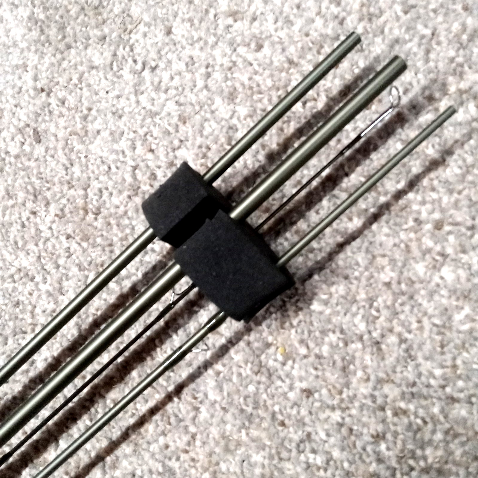 4 PIECE #4 V-EXPLORER 8′-6″ FLY ROD UN-USED IN TUBE