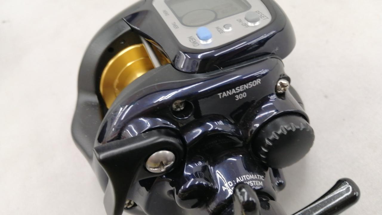 DAIWA 17 Tana Sensor 300 Black Color Tested w/Case