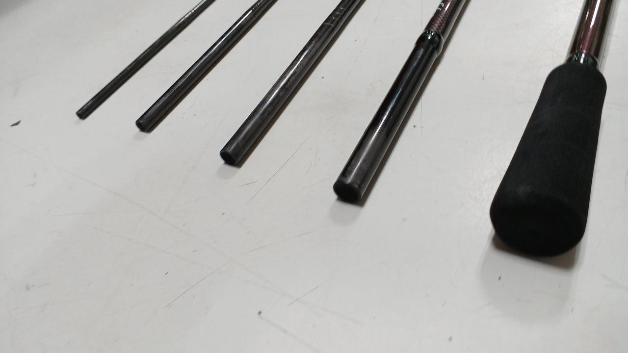 Daiwa Emeraldas MX84M-5 Eging Rod 8’4″ (254cm) Light Spinning, 2.5-4.0 Egi