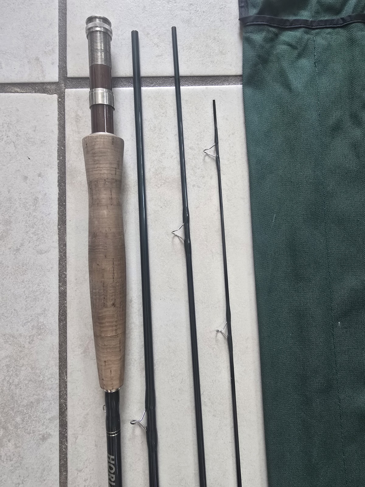 Fly Fishing Rod Horizon XRS 905 – 4PCE 9′ #5 Line New Graphite With Cases