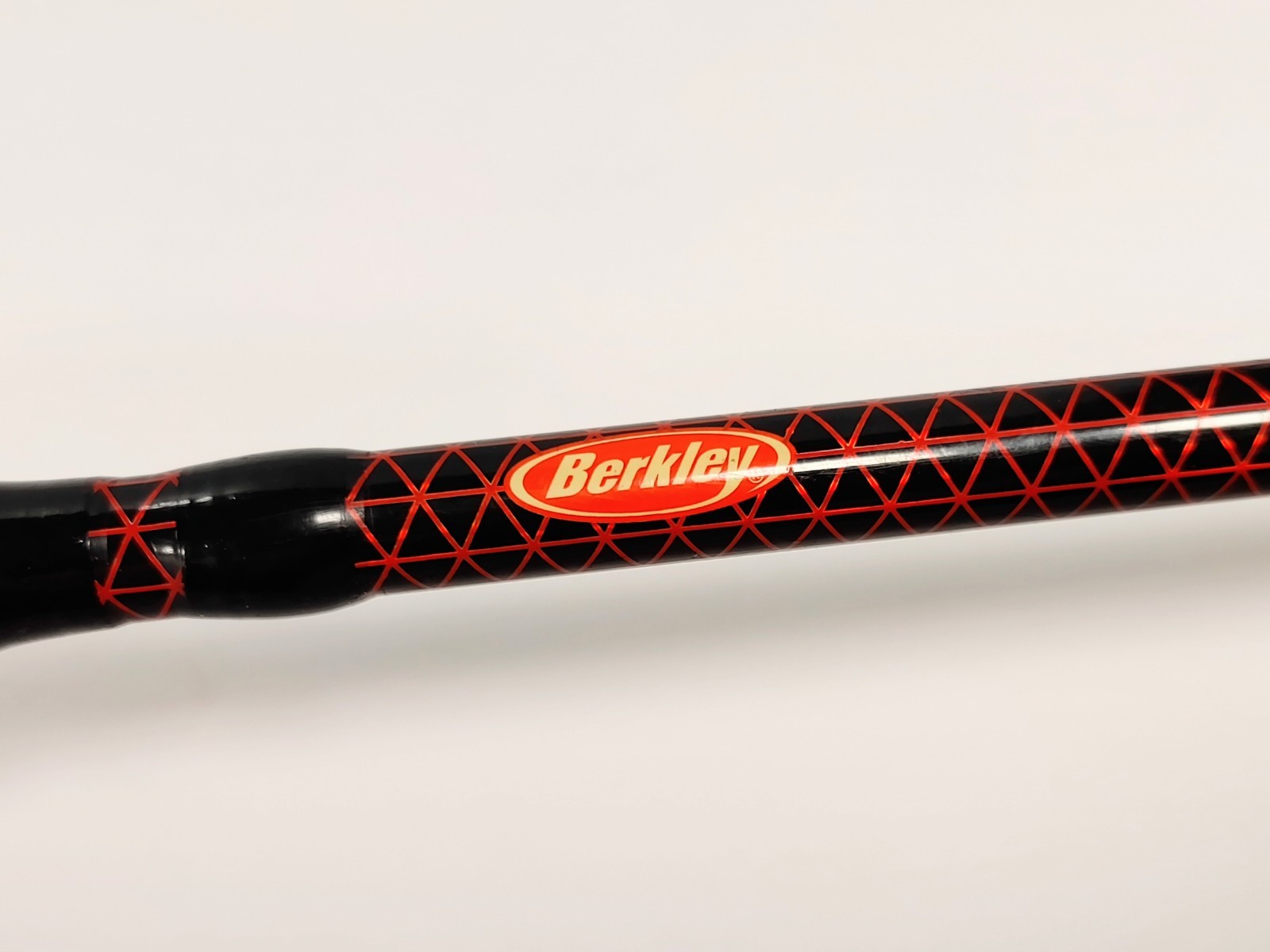 Berkley Cherrywood HD CWD601MHS 6′ Spinning Fishing Rod 01C13BK CLEAN & READY
