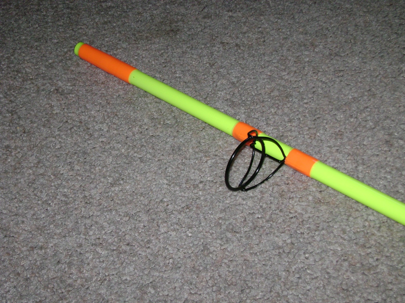 GLOW ROD MEAT HUNTER FLEX 10′ HVY SPINNING -GLOWS LEMON UNDER BLACKLIGHT !
