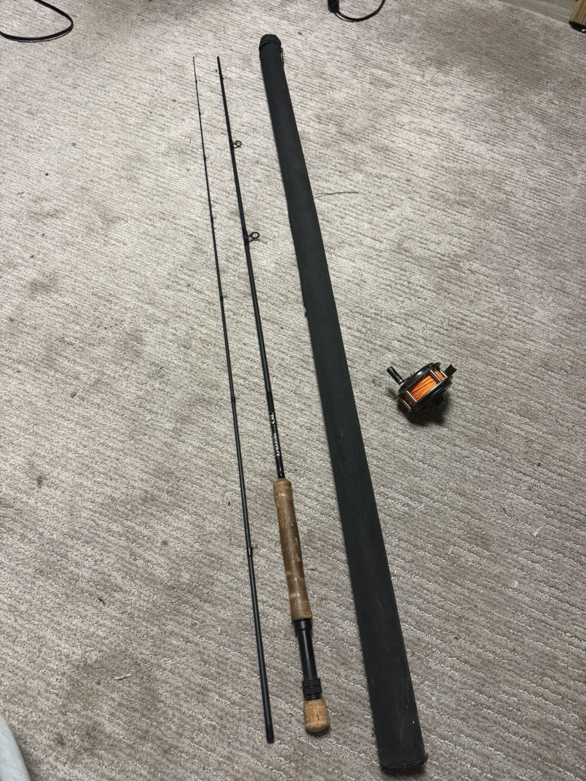 G LOOMIS GL3 8wt 9’ft~2pc fly rod with case and reel