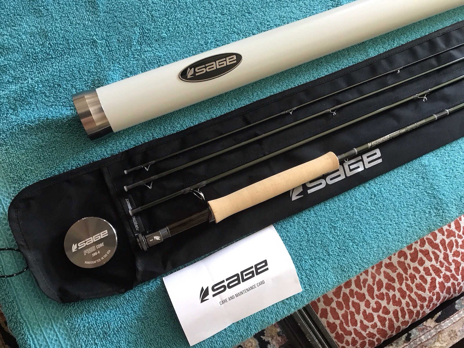 Sage R8 Core 390-4 Fly Rod Brand New