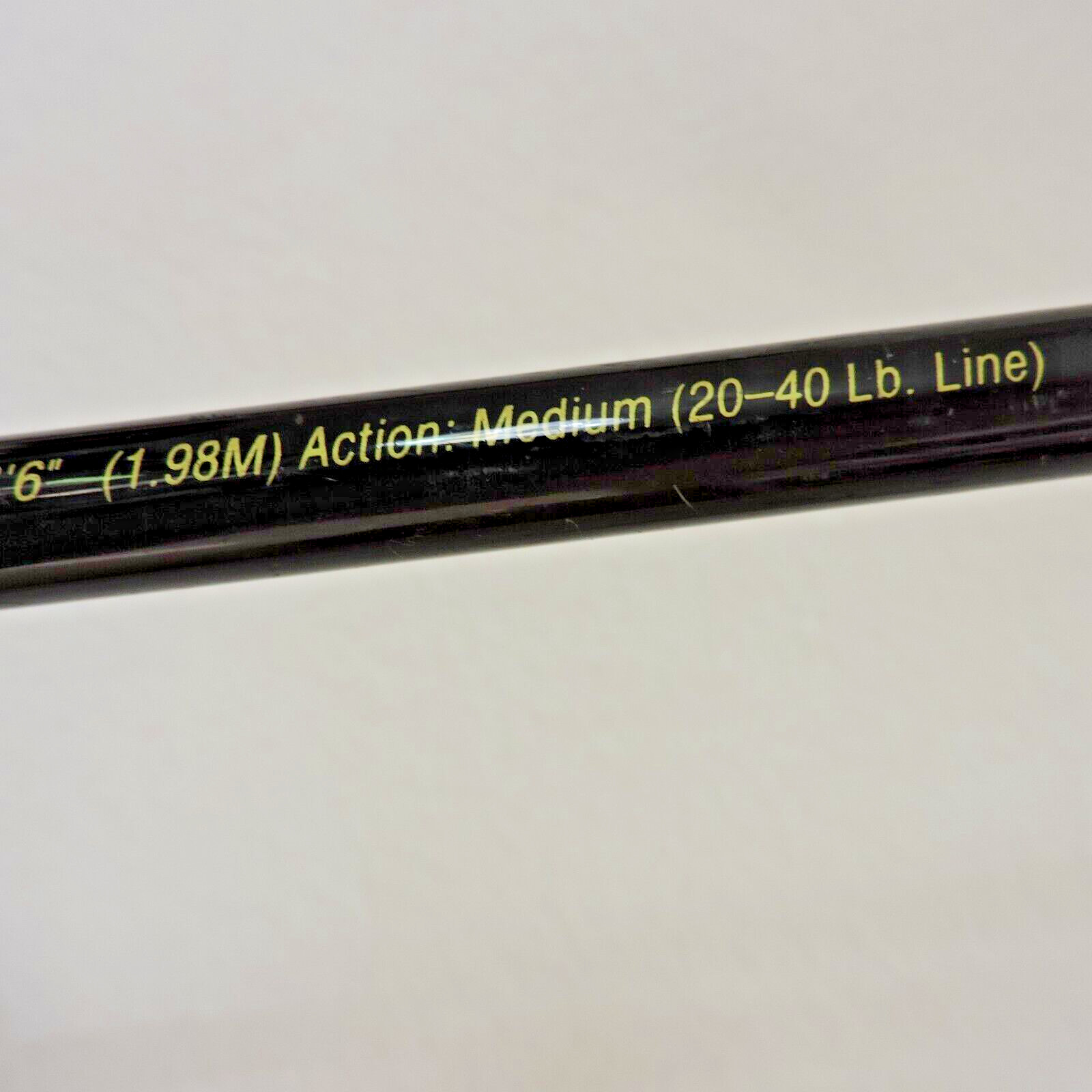 Shakespeare Tidewater TW 66 3/0 F 6’6″ Medium 20-40 lb Line Rod