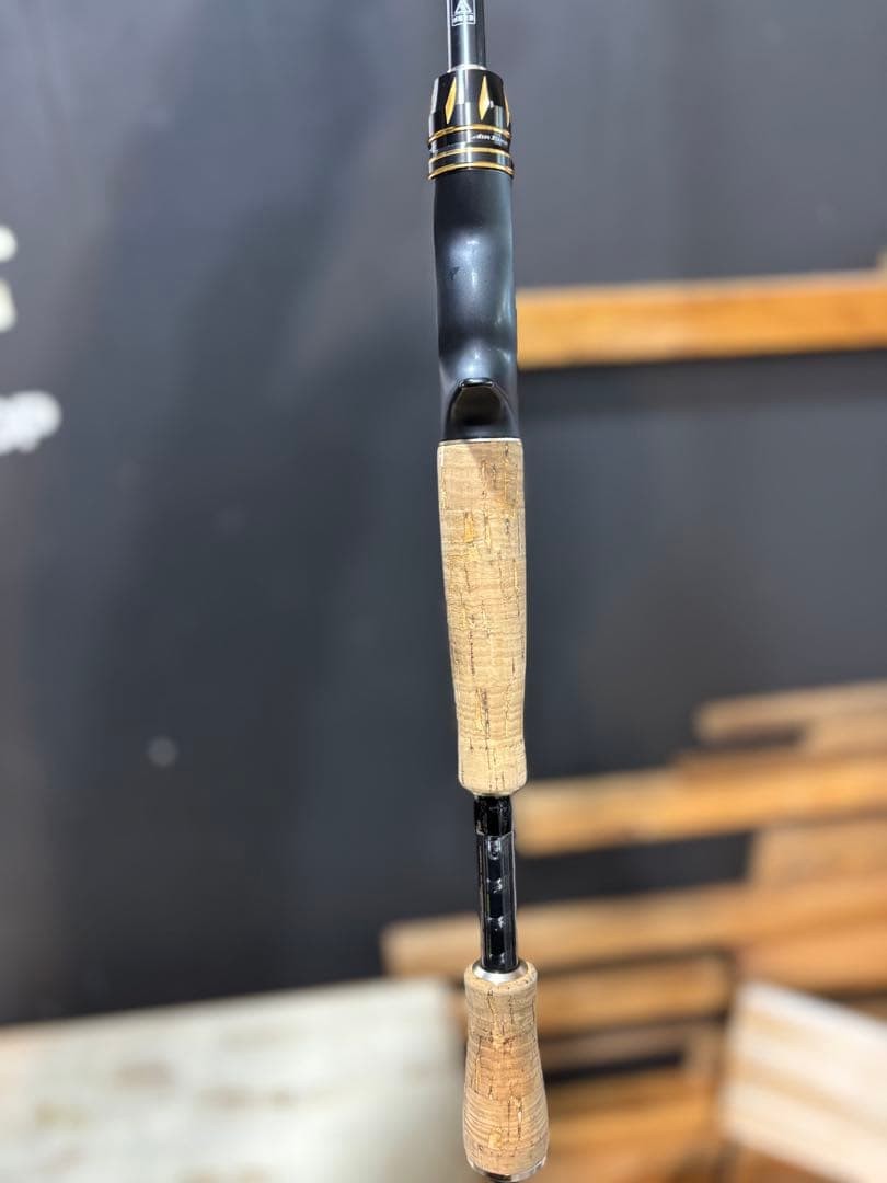 Daiwa AIR Edge 66MB-E Baitcasting Rod 6’6″ 2-Piece 5-18g Used