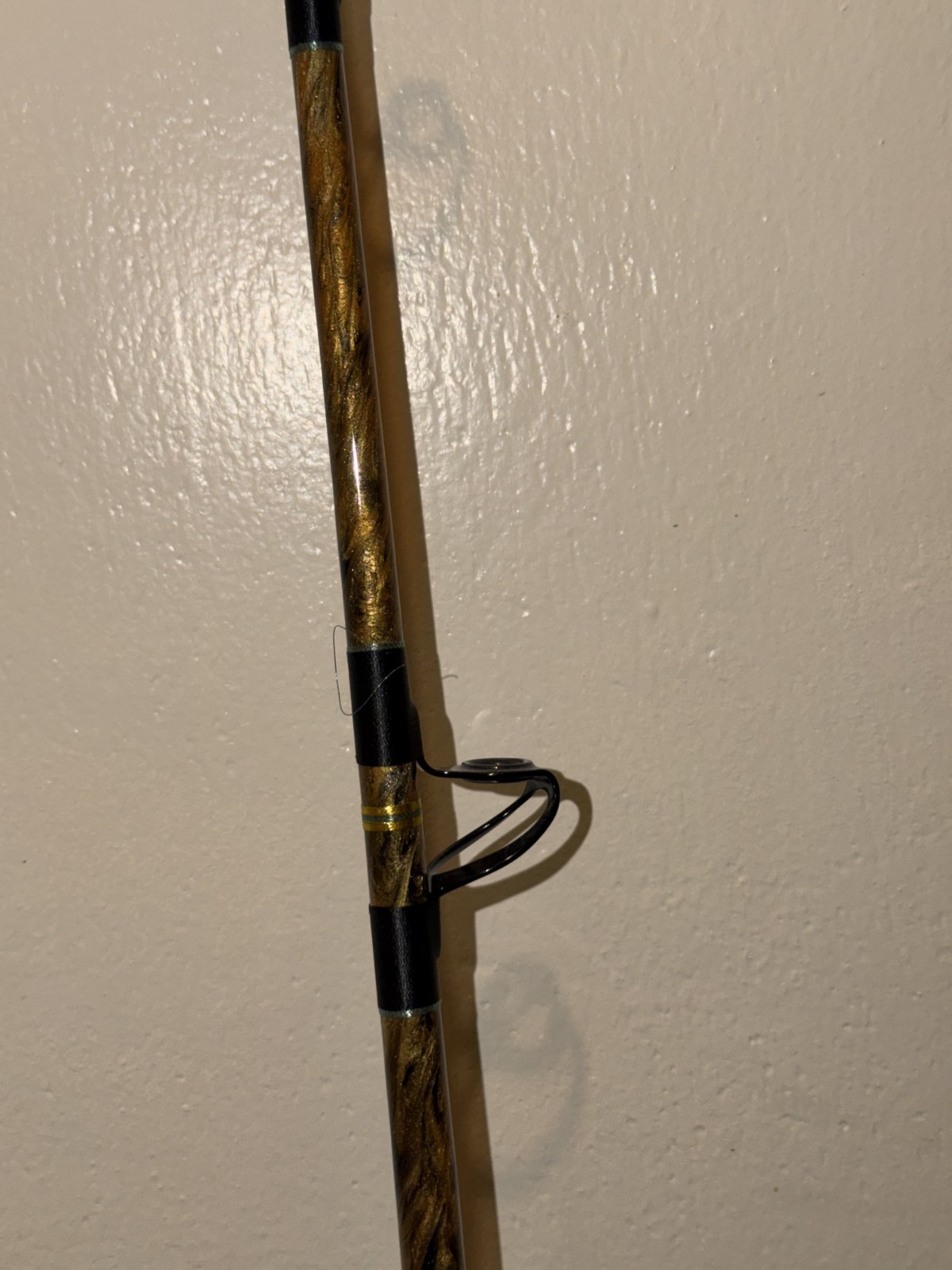 CUSTOM CONVENTIONAL ROD 7′ BLACK/GOLD SILVER MARBLE 15-30 LB TURBO NEW