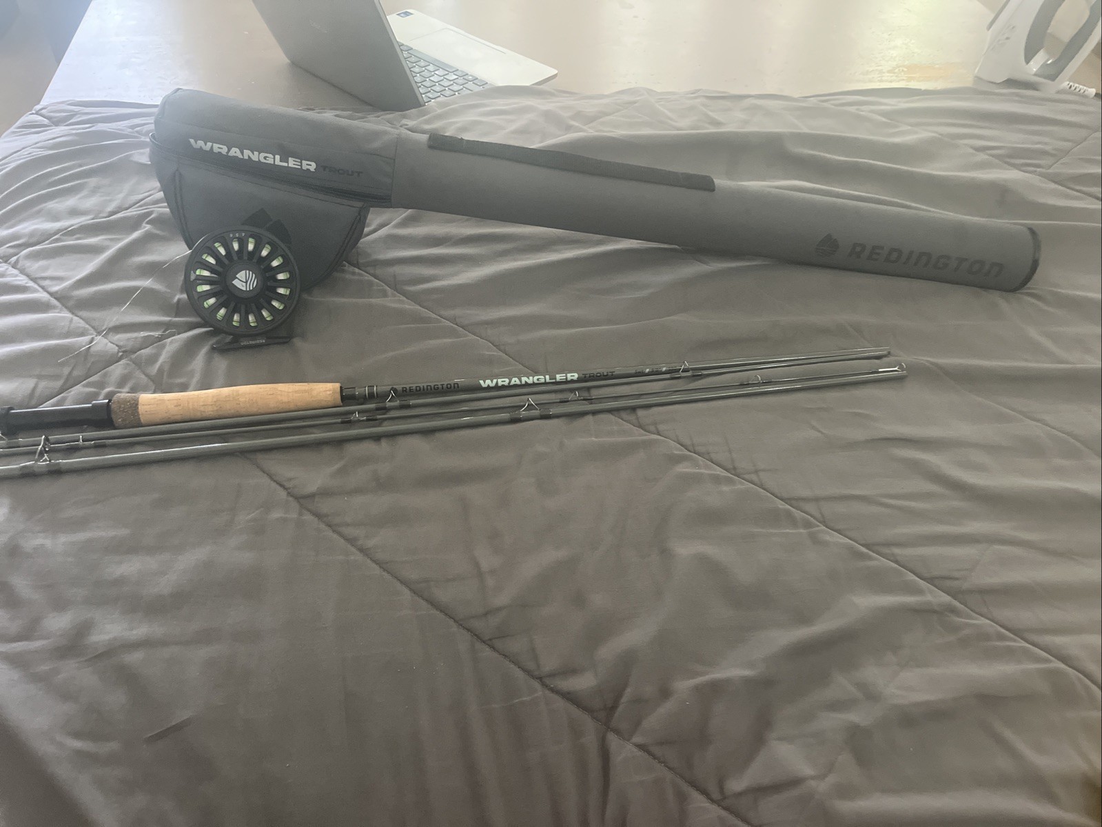 REDINGTON WRANGLER TROUT 9′ WITH FLY REEL and CASE-5WT- Fly Fishing