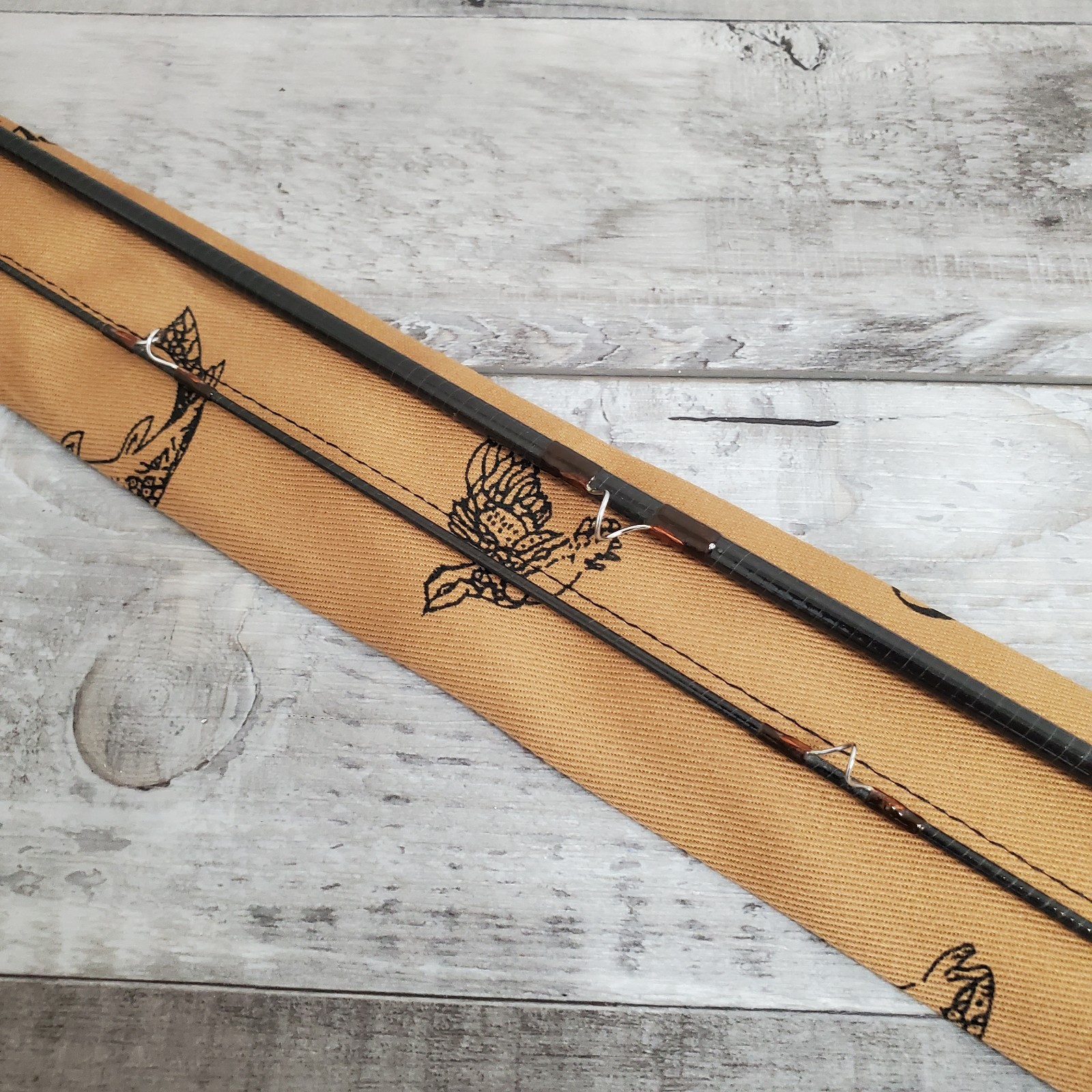 Orvis Superfine Series “Marbury” Graphite Rod 8′ 2pc 2 5/8 6wt Fly Rod with Tube