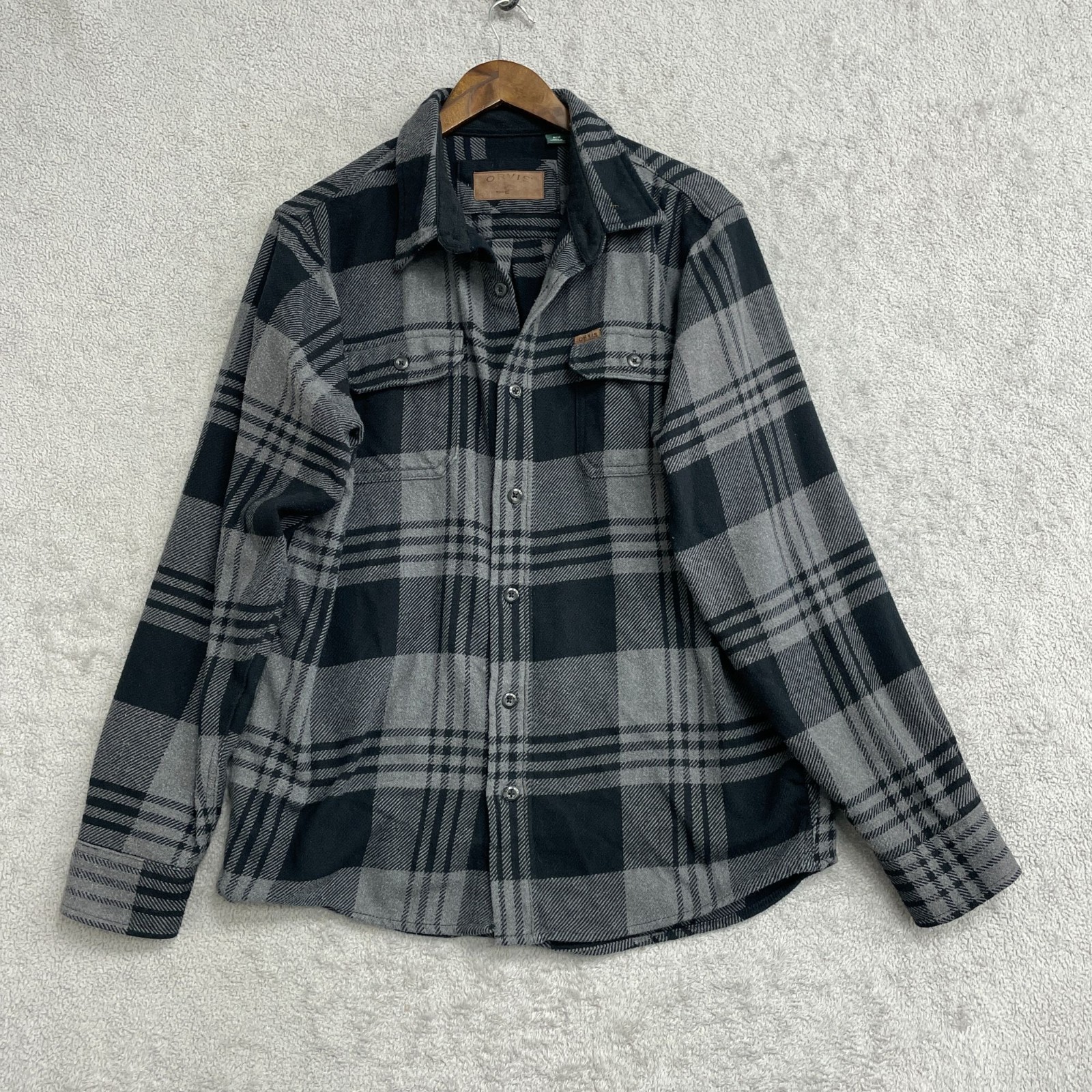 Orvis Men’s M Black & Gray Plaid Button-Up Flannel Shirt Jacket G1572