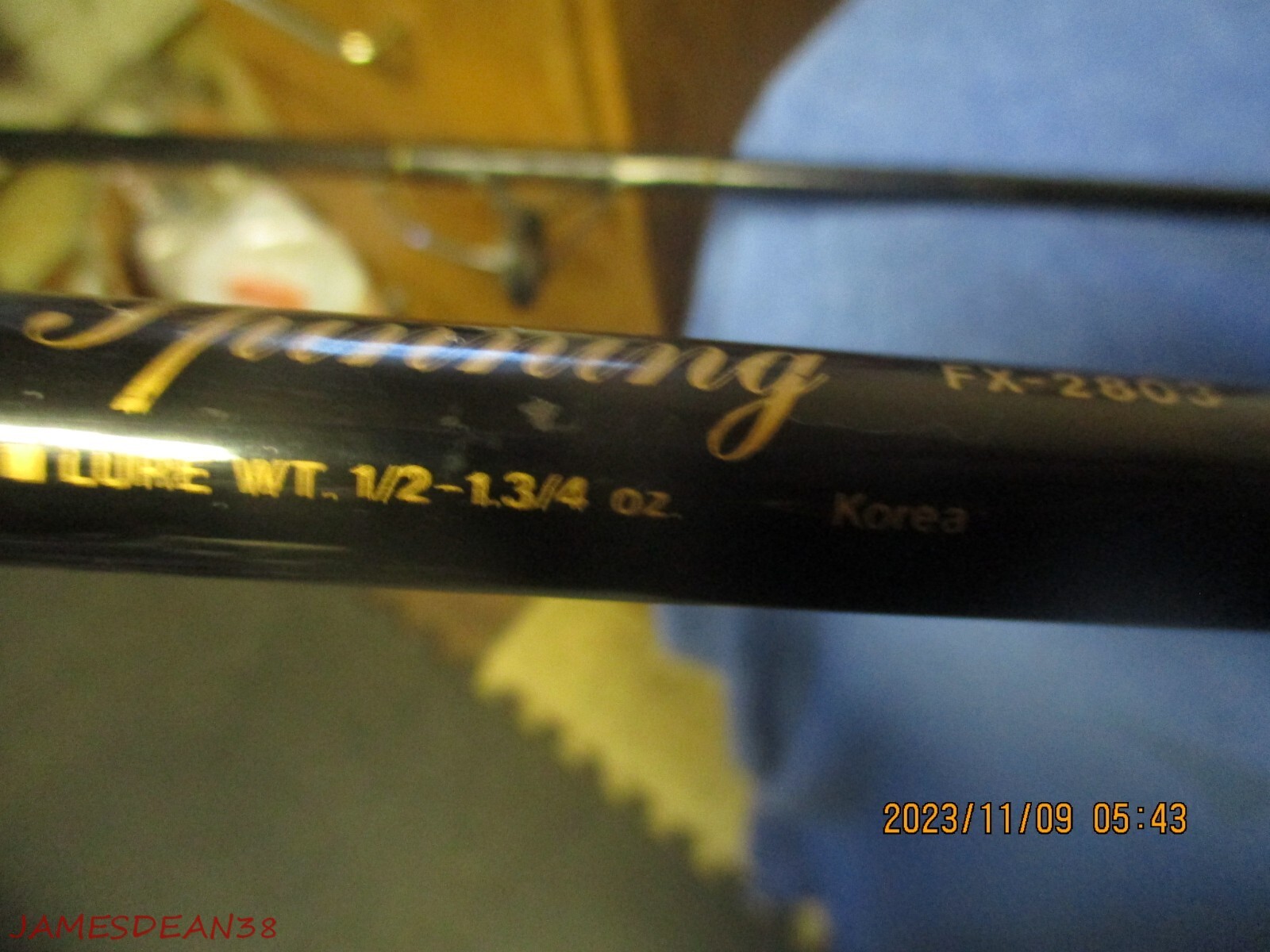 Shimano Spinning FX-2803 8’ 10-17Lb Spinning Two Pieces Fishing Rod
