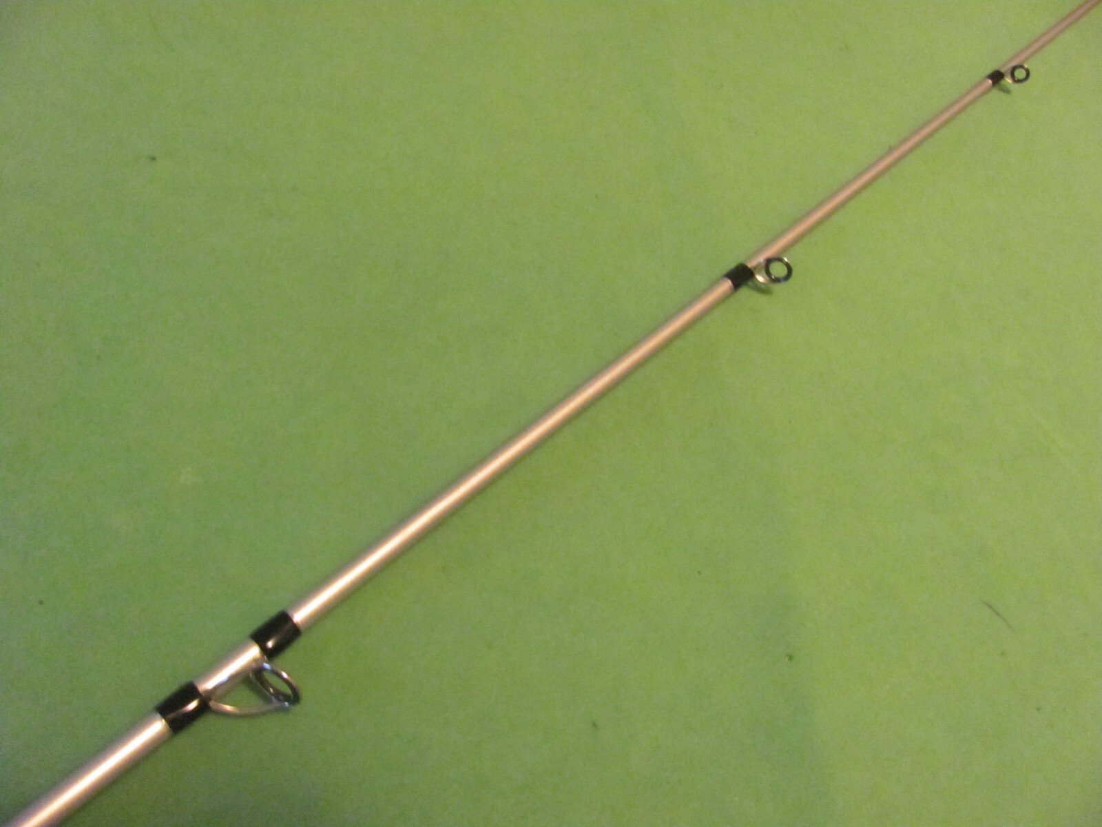 Abu Garcia Vanguard 40 Ton Graphite 7’0″ Med. Heavy Action Spinning 1-Piece Rod.