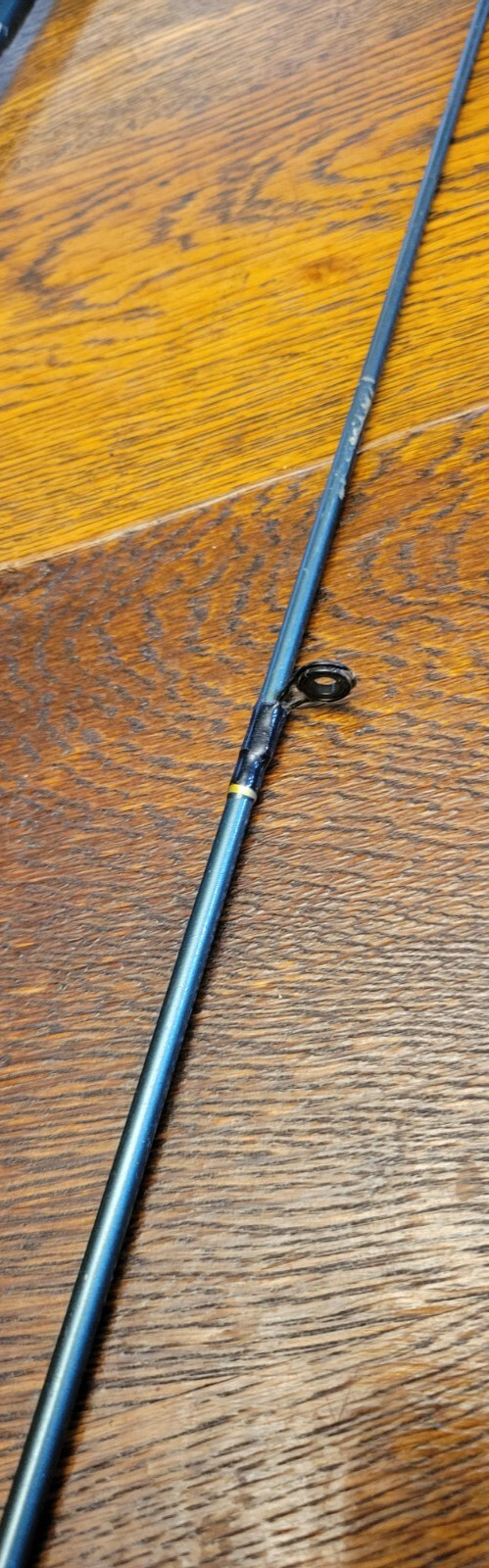 Shakespeare Durango DSC56-2M 2-Piece 5’6″ Casting Fishing Rod