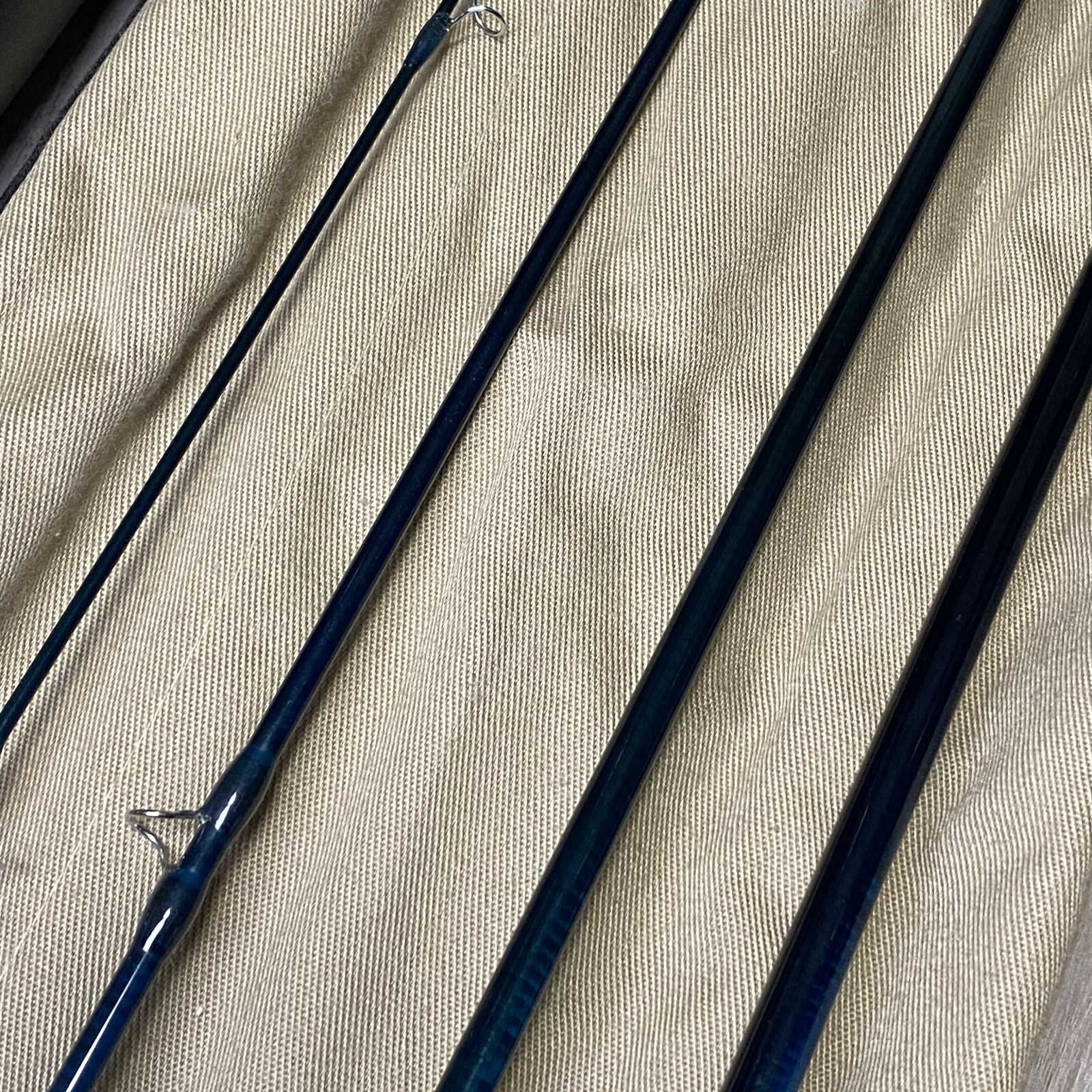 [Excellent] Powell LGA 905-4 9’0” 5wt Fly rod w/sock Tube