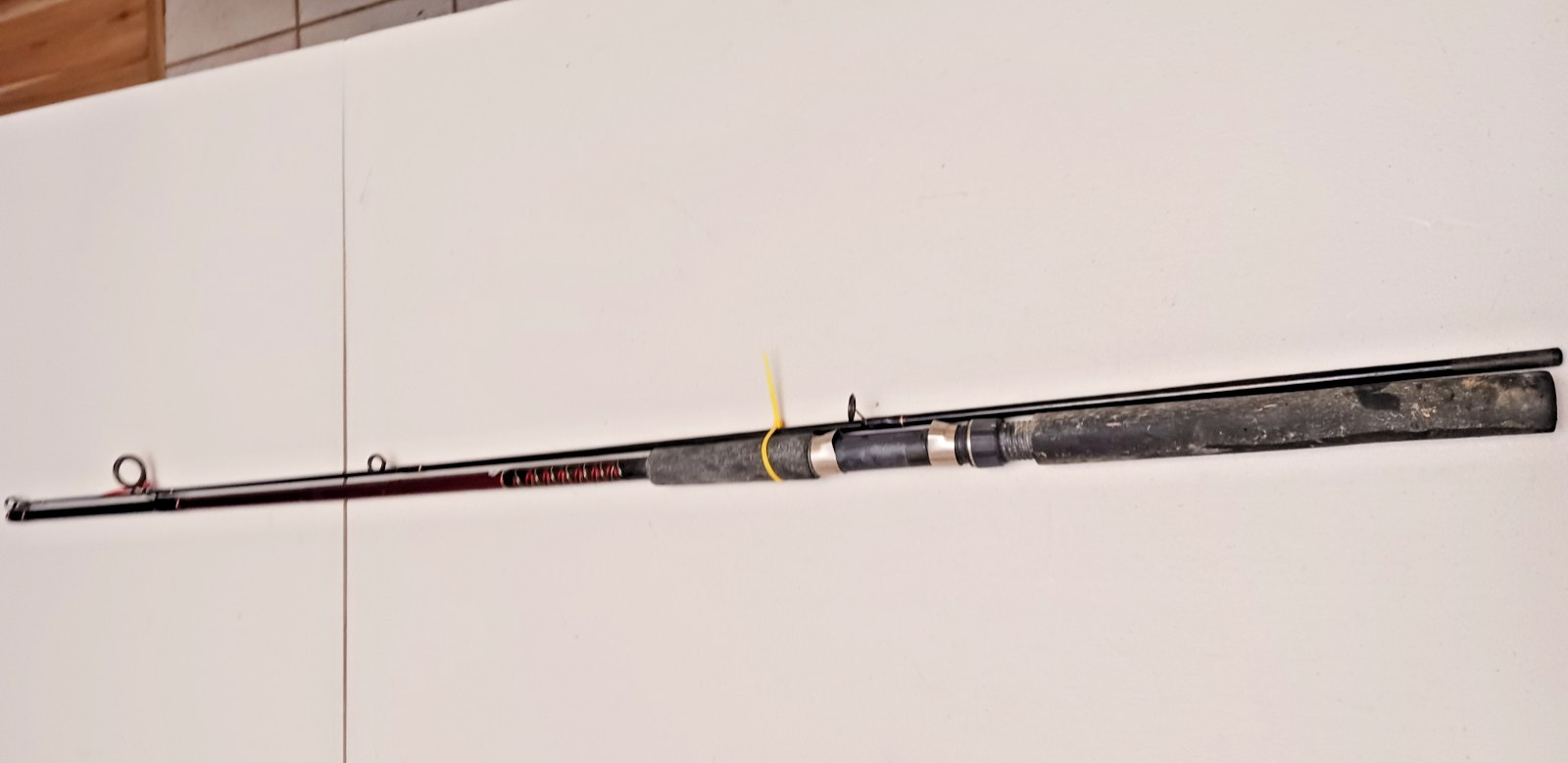 7′ Pinnacle “Red Metal” fishing pole #RM702SP 6-15lb 1/8-1/20oz