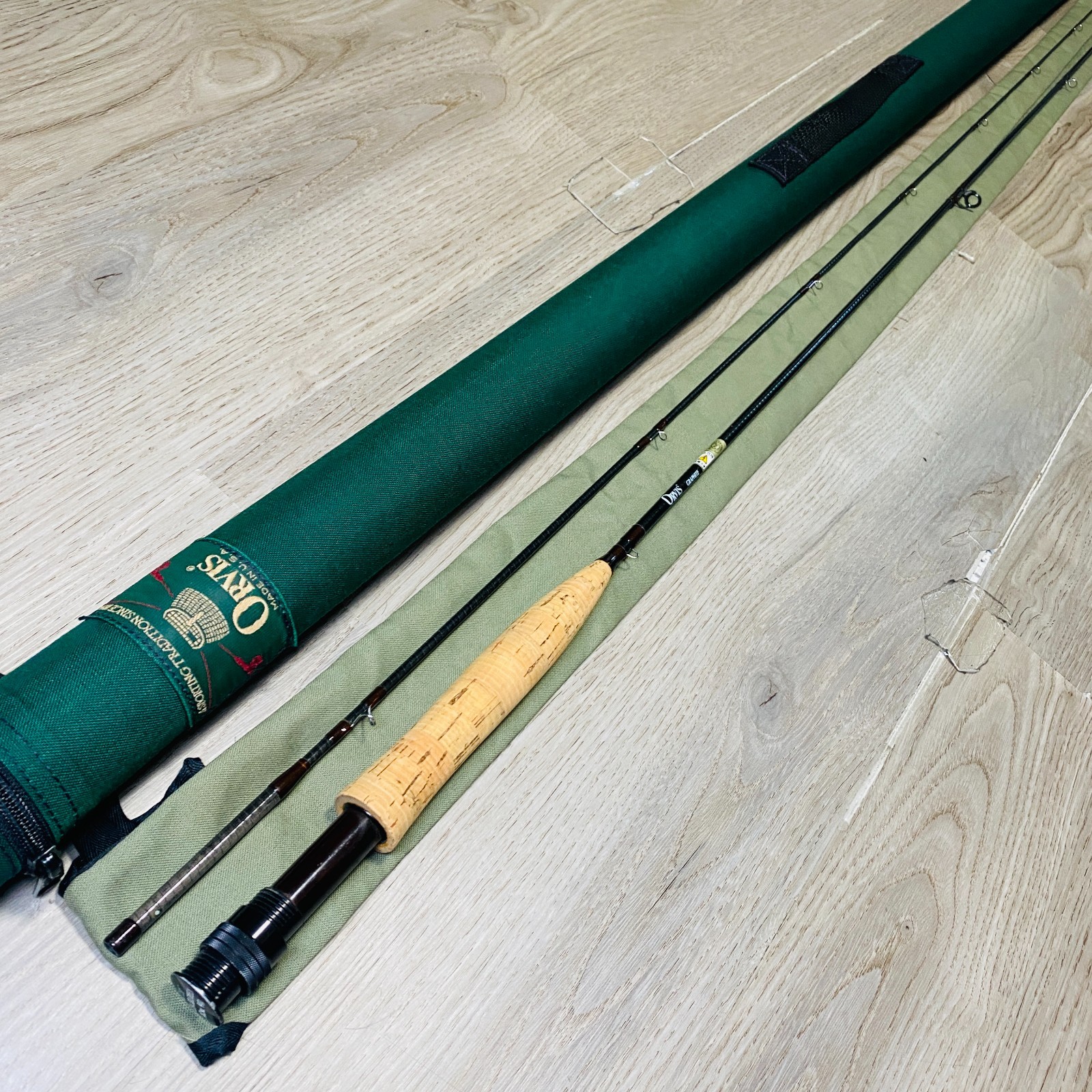 Orvis Superfine Seven Eleven 7’11” 4wt Fly rod w/Tube Socks 1296
