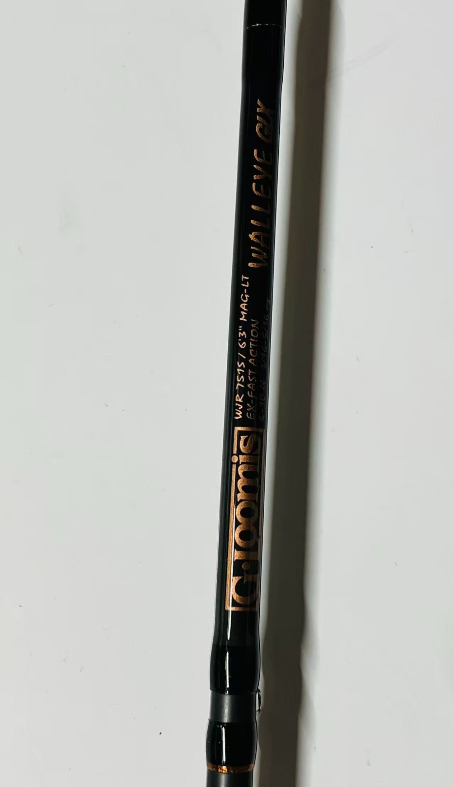 G Loomis GLX Walleye WJR 751S 6′ 3″ Mag-Light Spinning Rod-Excellent Condition