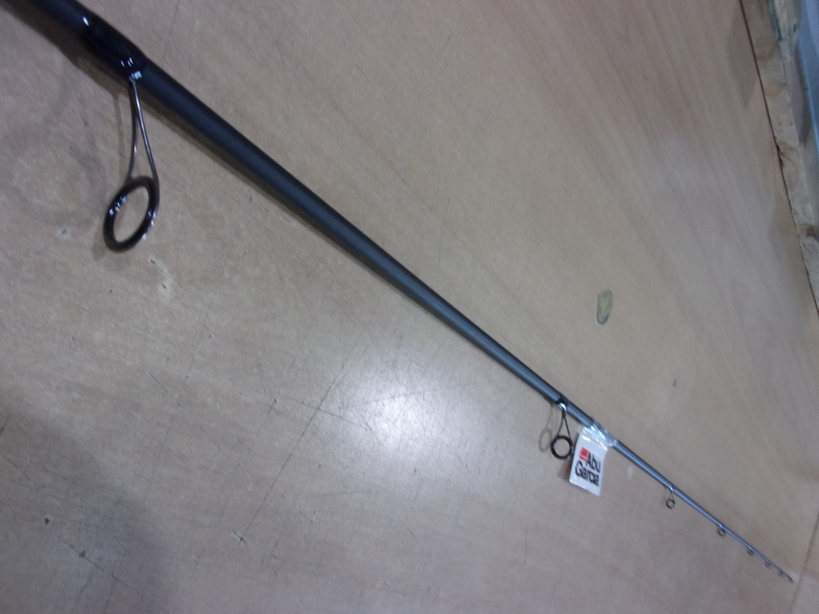 ABU GARCIA VERITAS TOURNAMENT EDITION SPINNING ROD 6 foot 10 inch