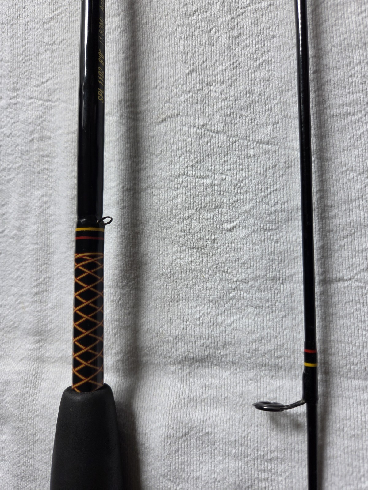 SHAKESPEARE 6′ UGLY STIK 2 PC SPINNING ROD – USED/DECENT