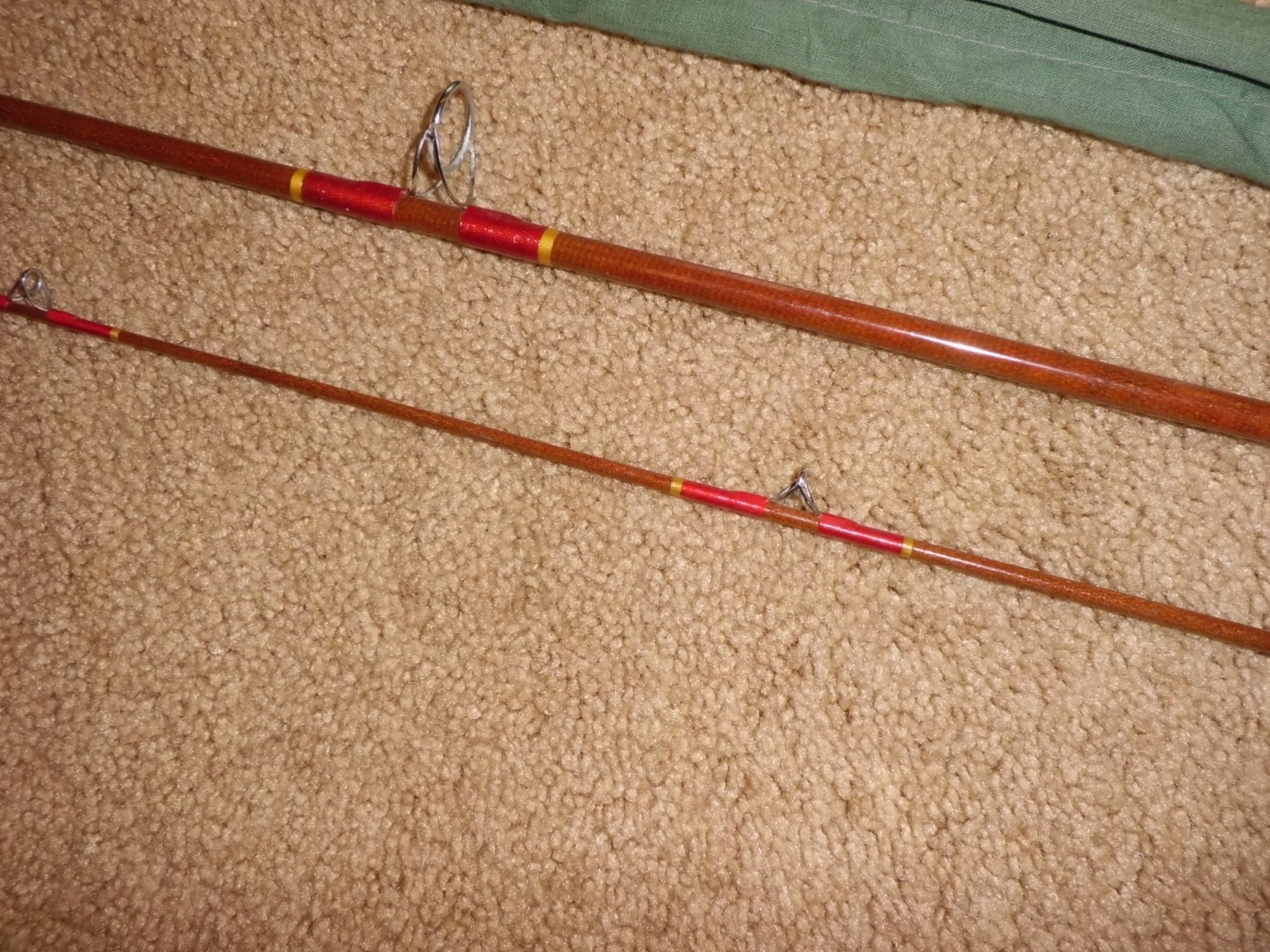 Vintage MONTAGUE Holloglass Spinning 7 Rod made in USA