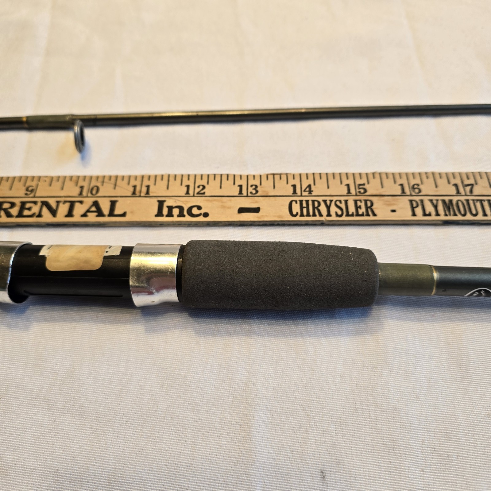 Shimano AX-2602 Fightin Star Aeroglas 6′ Medium Spinning Fishing Rod 2pc
