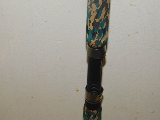 CUSTOM SPINNING ROD OLIVE GREEN TAN BROWN CAMOFLAUGE MARBLE 10-25 LB 7′ NEW