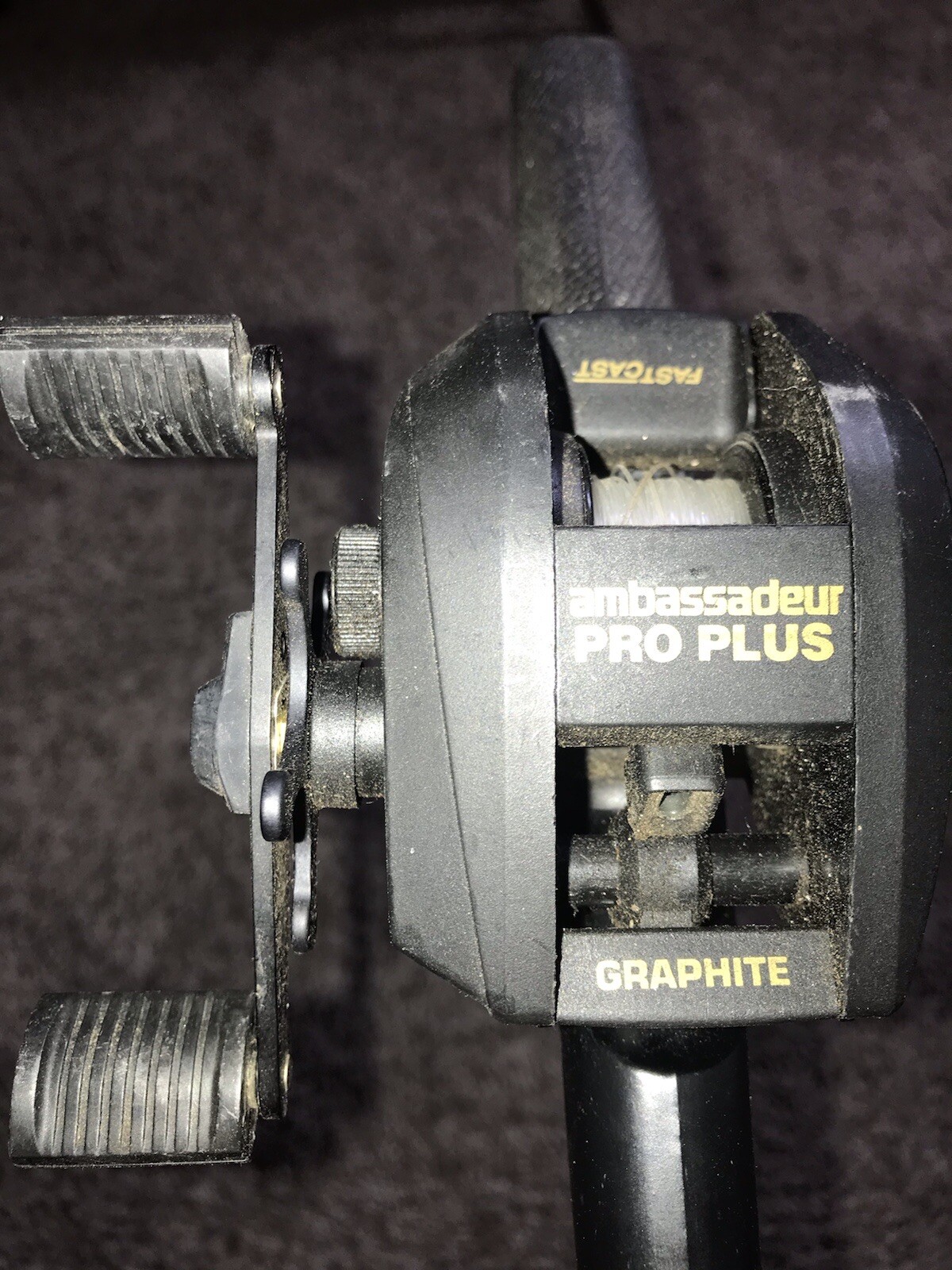 Abu Garcia Bass Combo 2 pc 5 1/2 ft BRONCO Rod Ambassadeur Pro Plus Reel