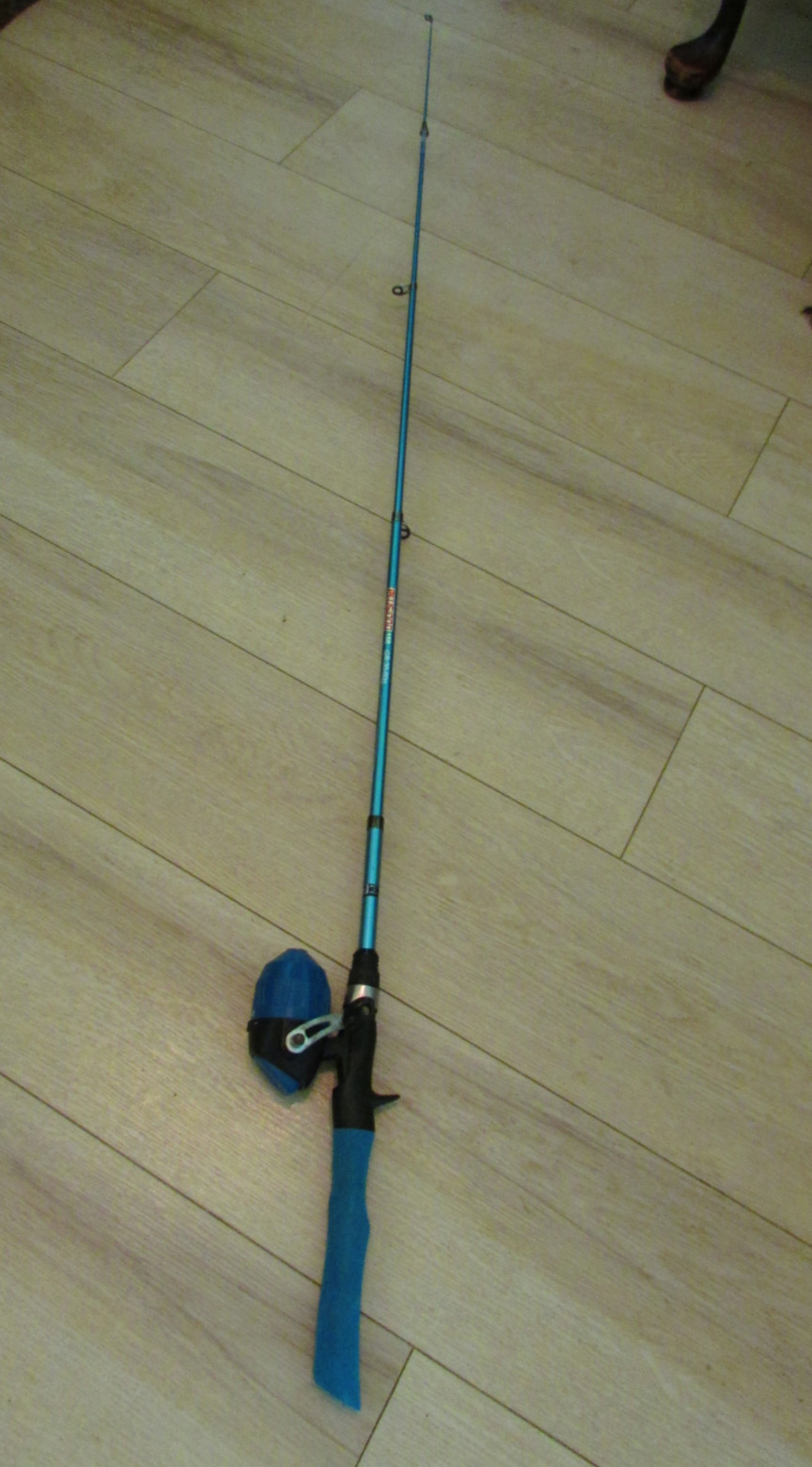 PLUSINNO 150 Blue Black Spin Cast Fishing Rod FOR PARTS