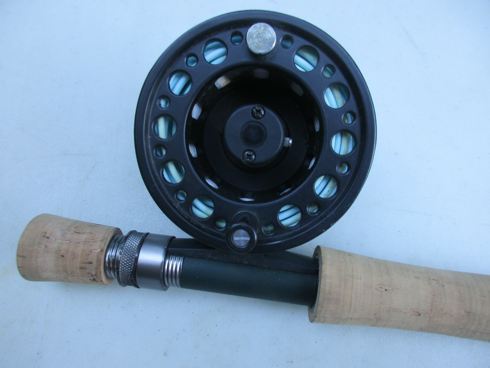 vogg fishing pole Fly Rod 9’ 4wt 2 pc. sock, case trout, reel 5/6 large arbor