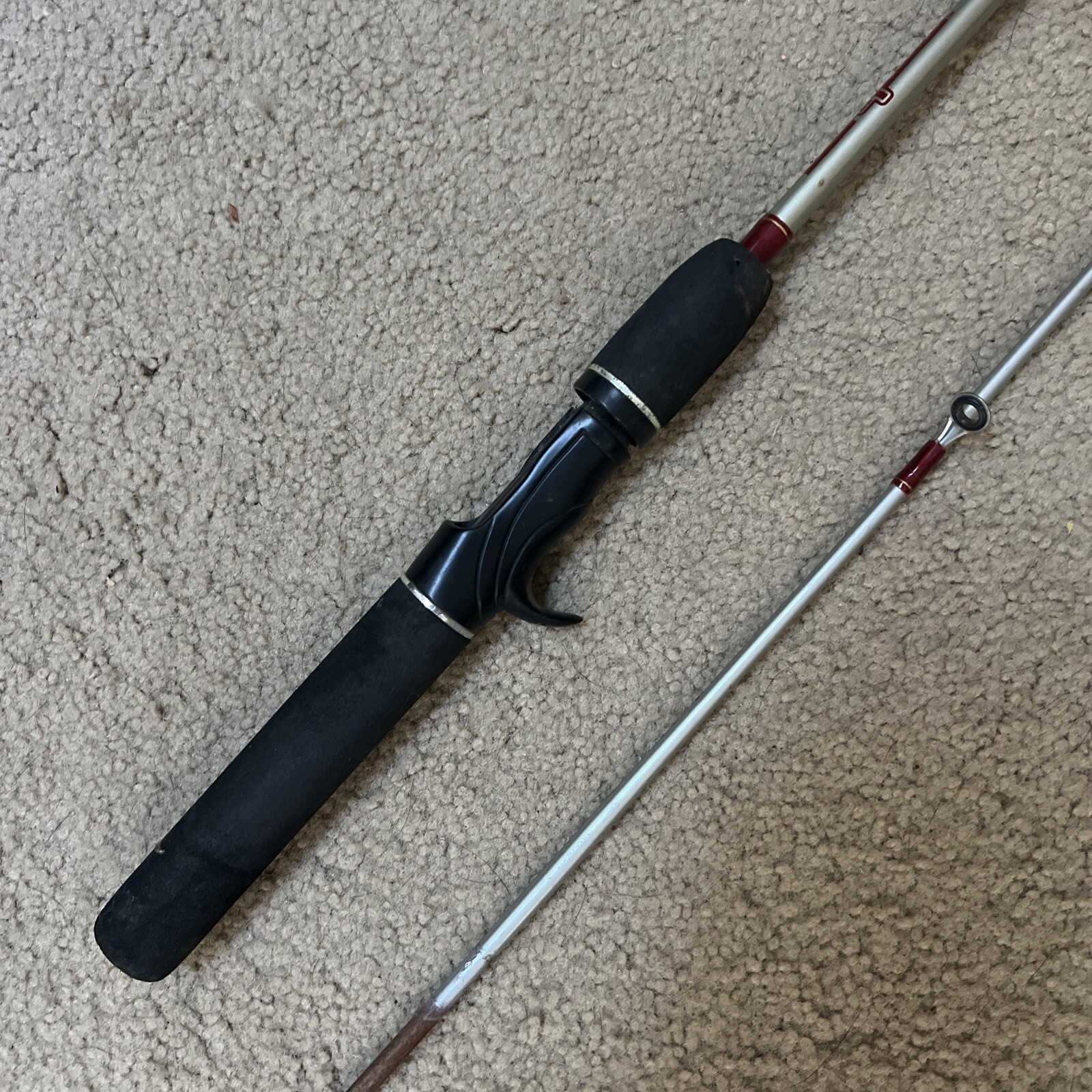 Zebco RT Series Spin Cast Rod Ceramic Guides 5ft 6in Used