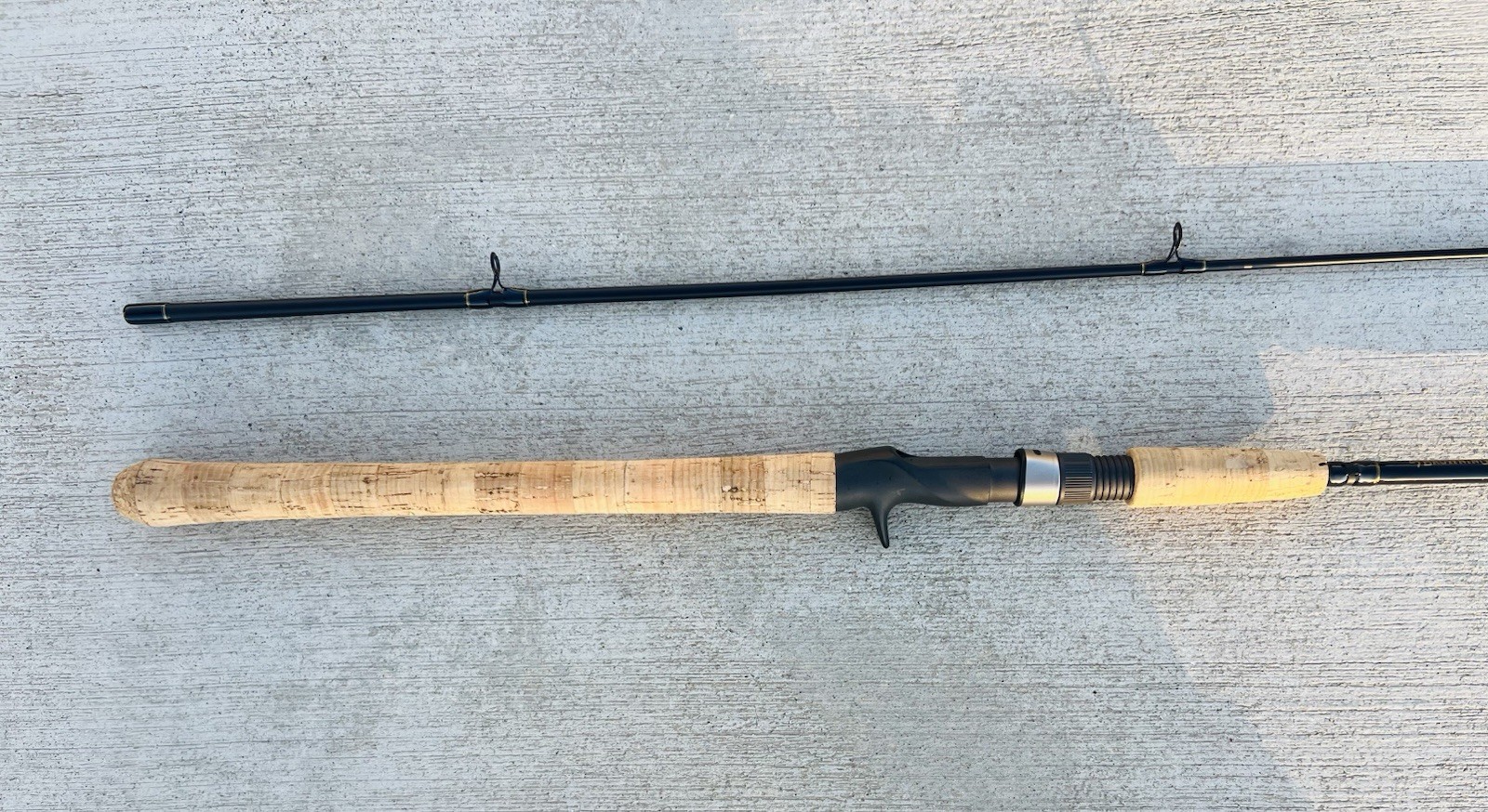 Browning Six Rivers SXR86MT-2 8’6” 2 Piece 8-17 lb Spinning Fishing Rod New