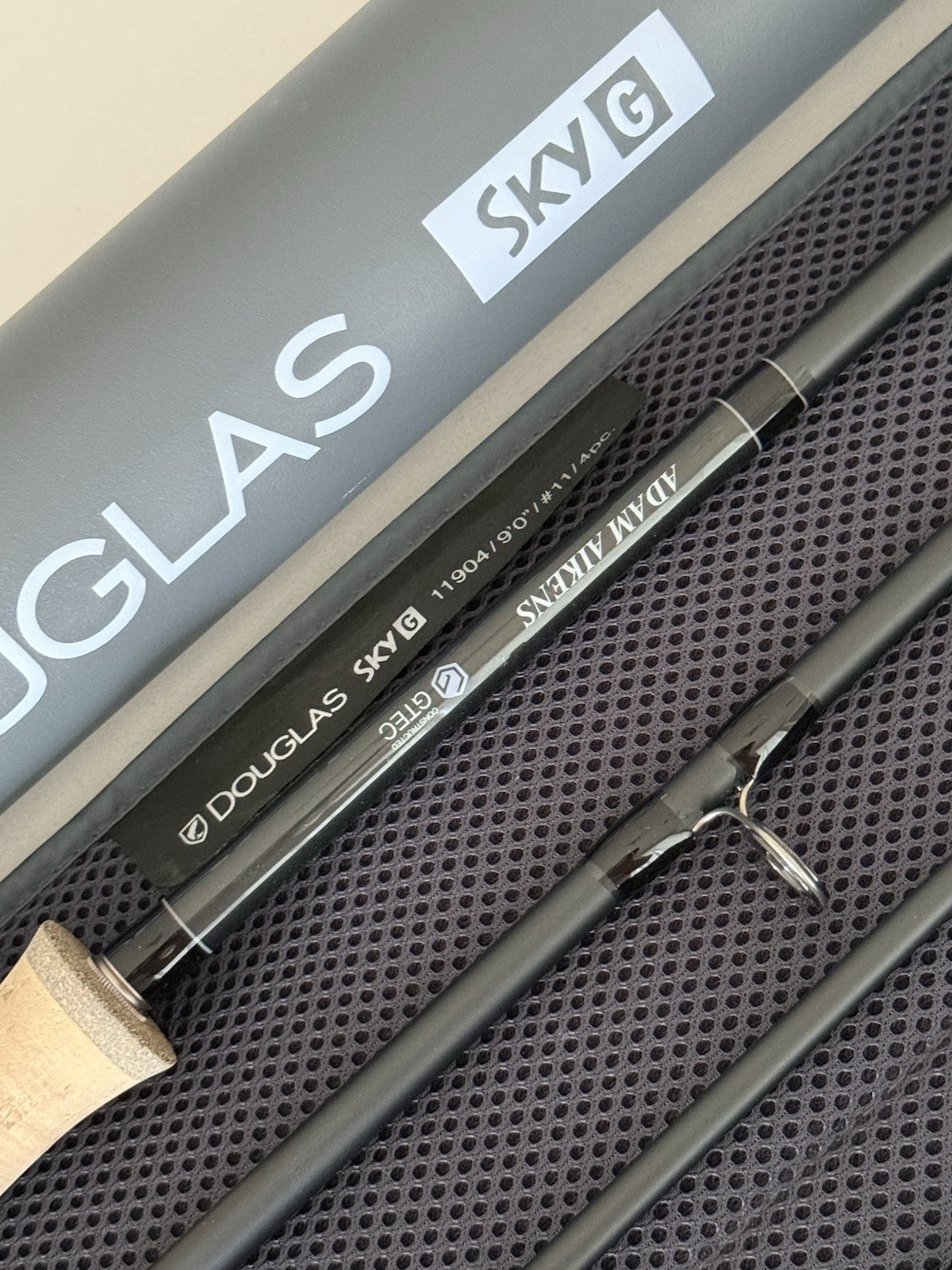 **BEAUTIFUL** 🔥DOUGLAS SKY G 11wt. 9’ft~4pc Fly Rod!! 🔥~MINT~