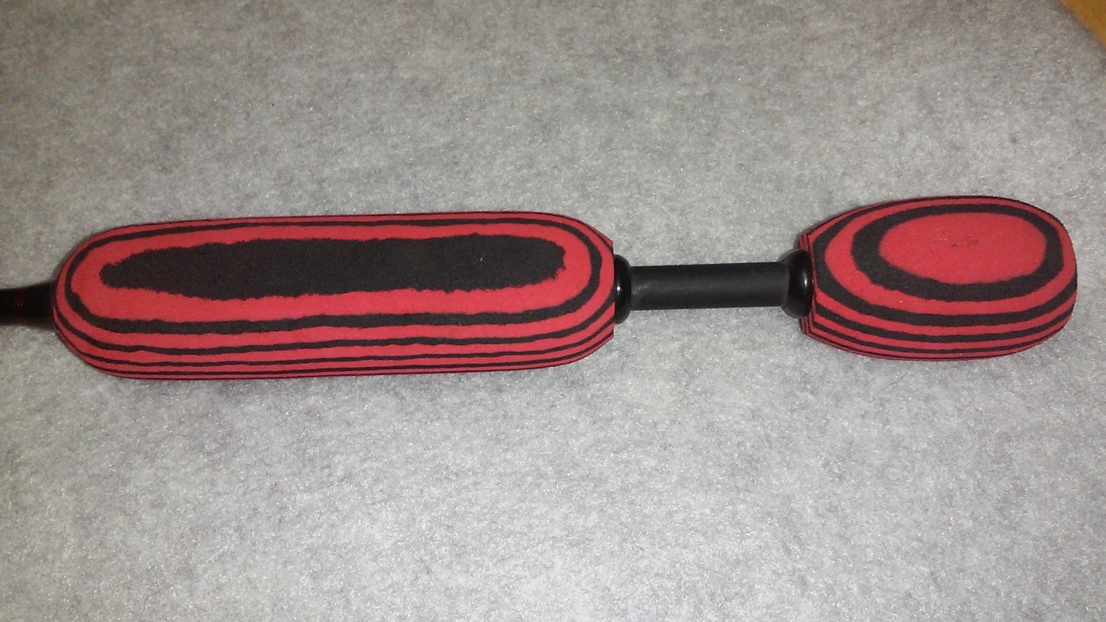 Hardwater Customs Quiver Stick 28″ Lt action Red/Black Split Grip