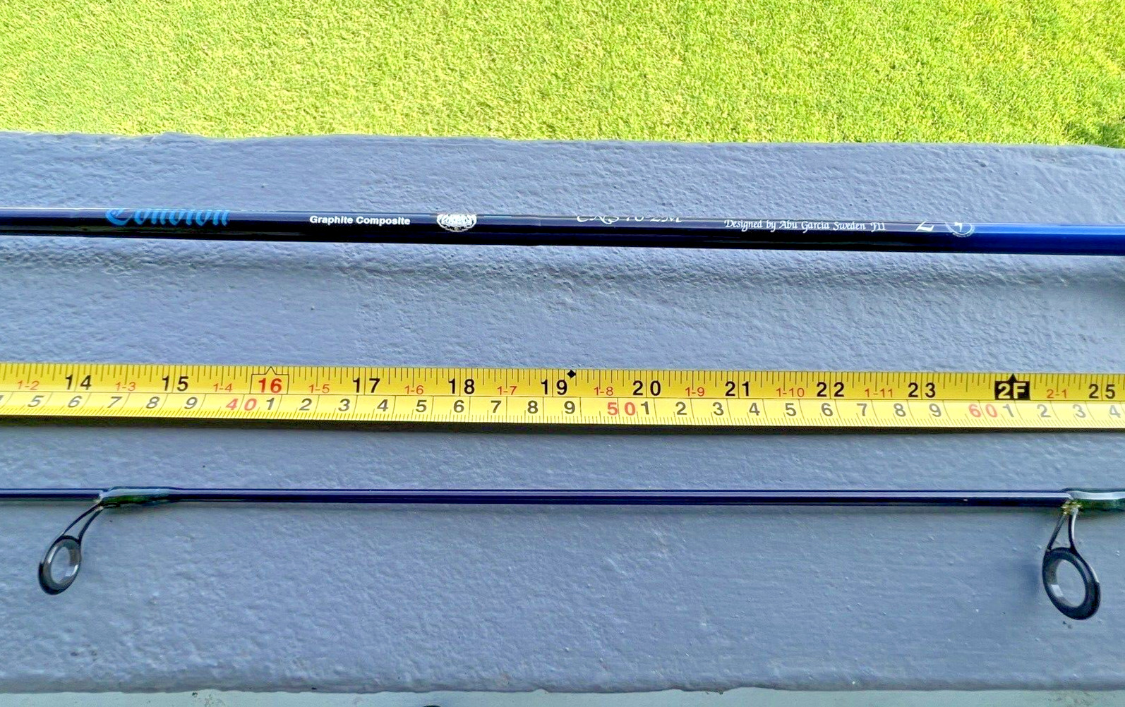 ABU Garcia Conolon 7’ 10-30g Two-Piece Graphite Rod With Carrying Bag Mint Cond.