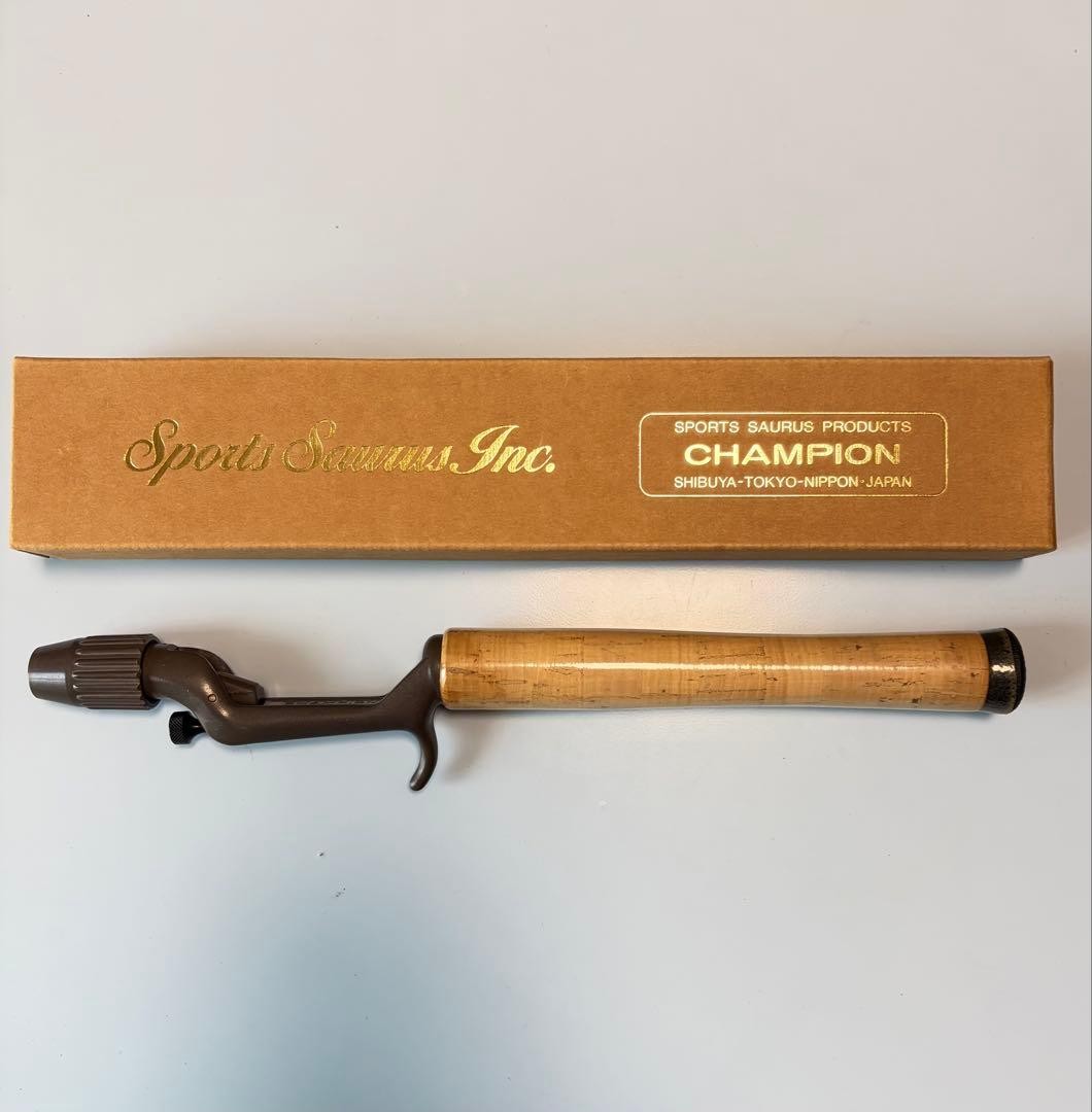 Sports Saurus Chione Semi-Double Grip Used Good Condition with Box